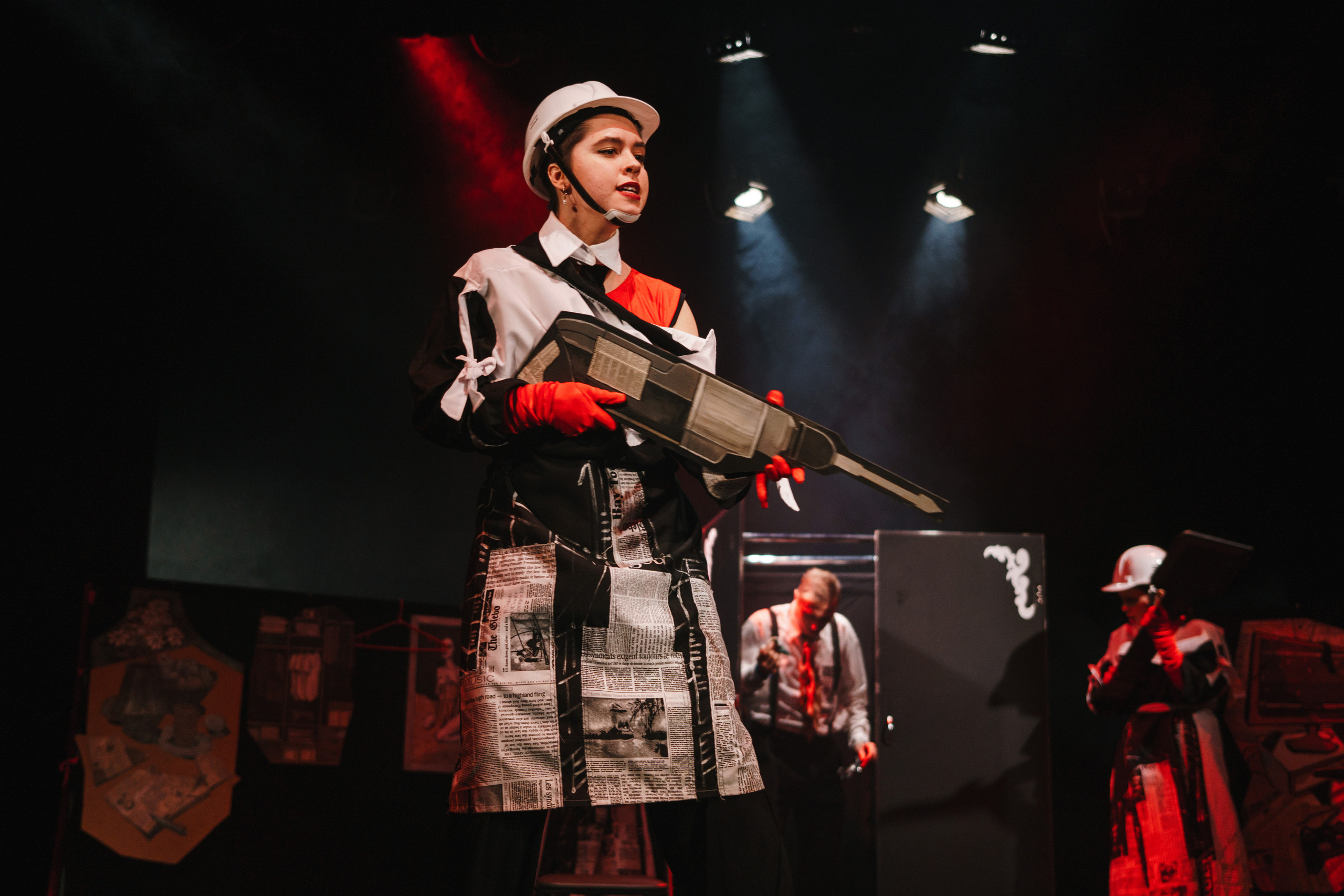 Театр «Сорванцы». Три плюс Кот. Фото • Видео • Аэросъемка • Контент для бизнеса