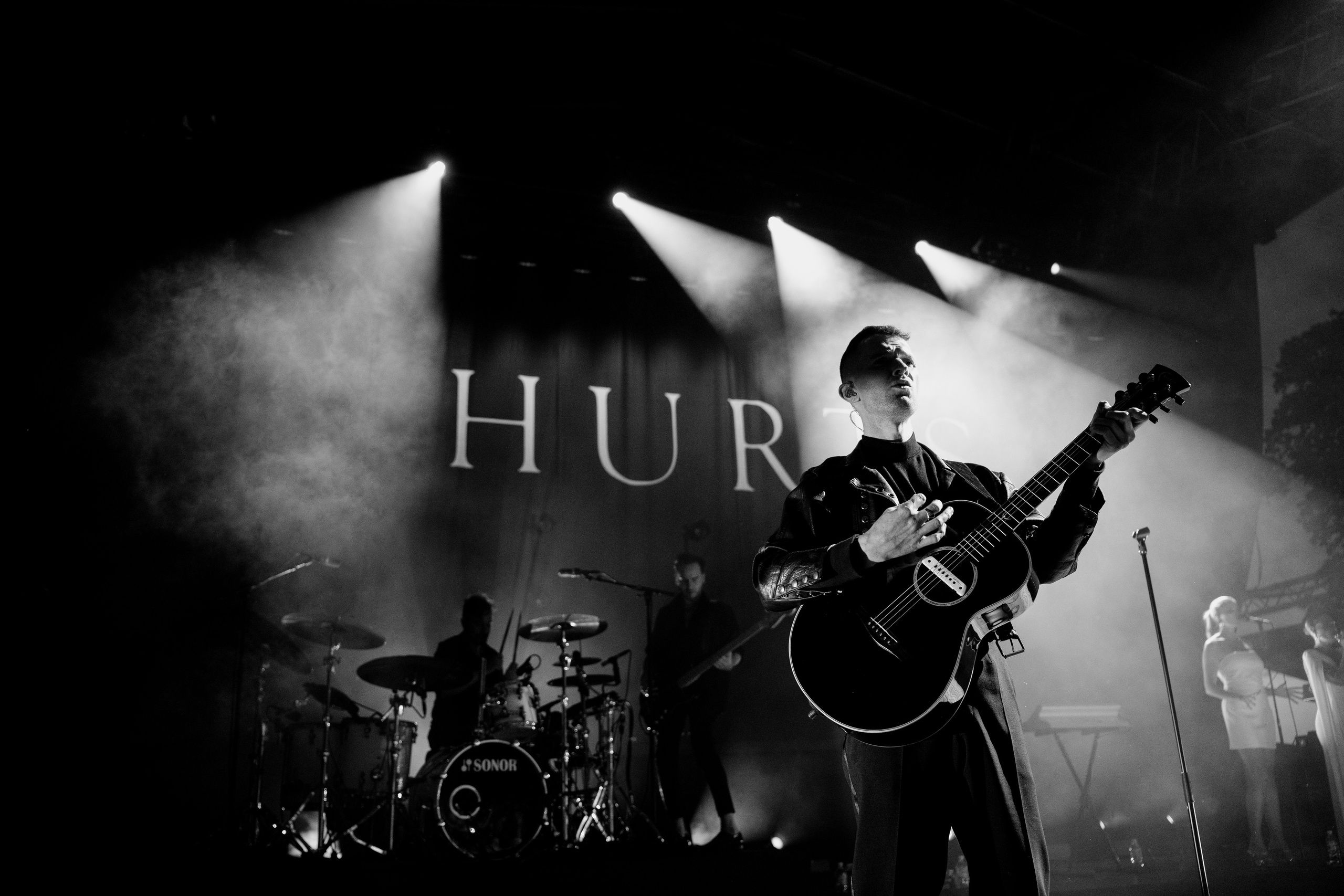 HURTS — Sigulda Medieval Castle. Фото • Відео • Аерозйомка • Контент для бізнесу