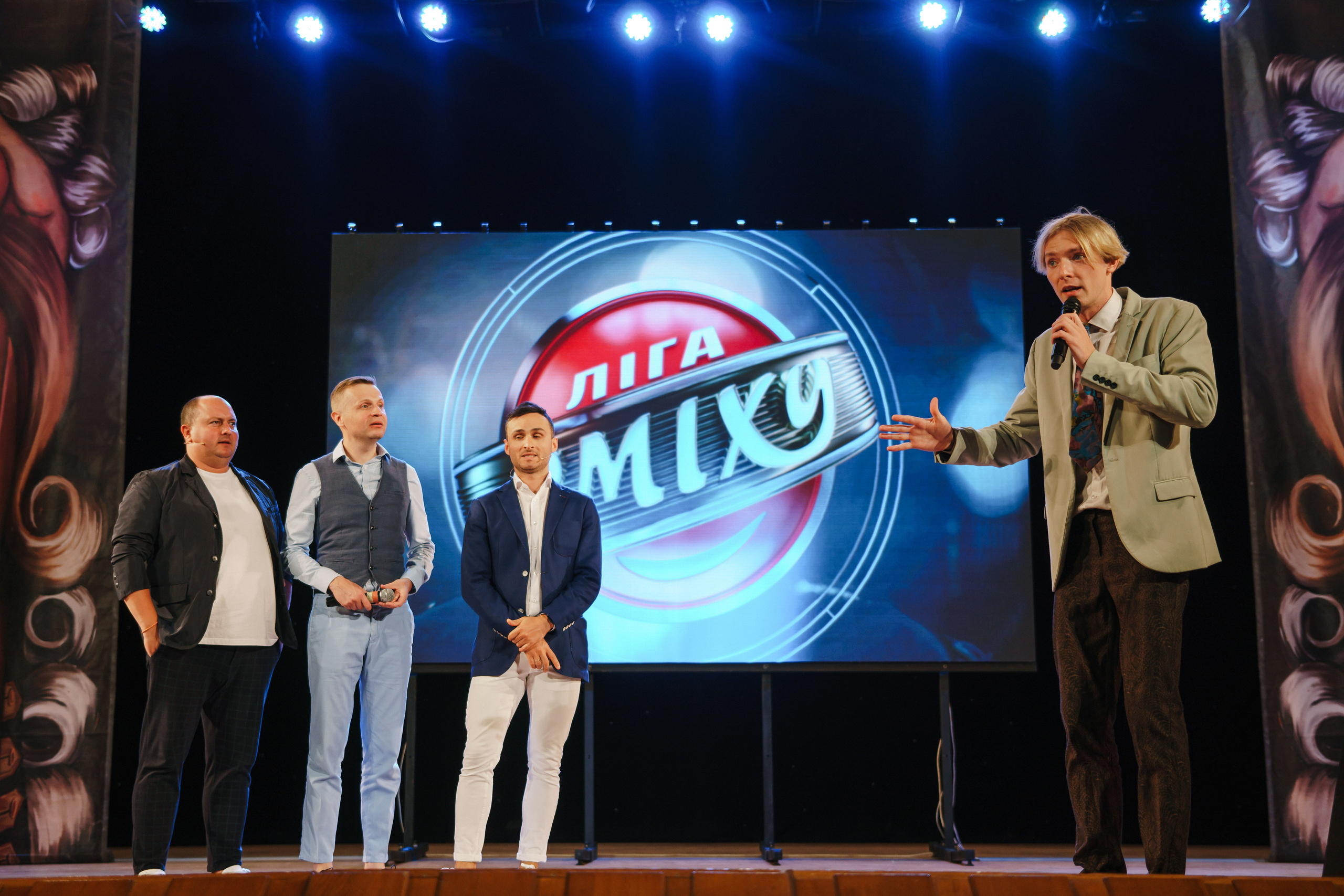 Лига Смеха. Харьков — ХНАТОБ. Фото • Відео • Аерозйомка • Контент для бізнесу