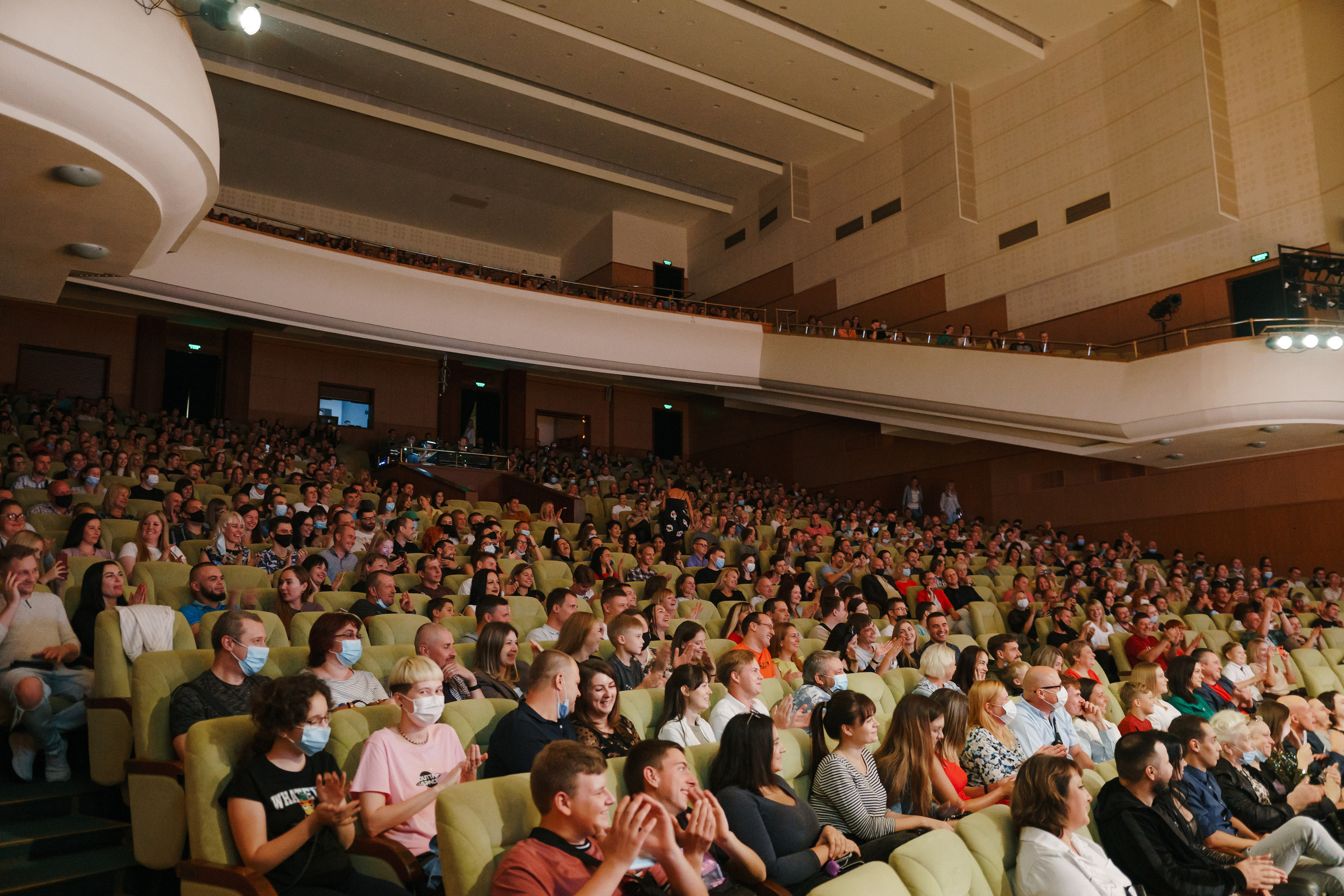 Лига Смеха. Харьков — ХНАТОБ. Фото • Відео • Аерозйомка • Контент для бізнесу