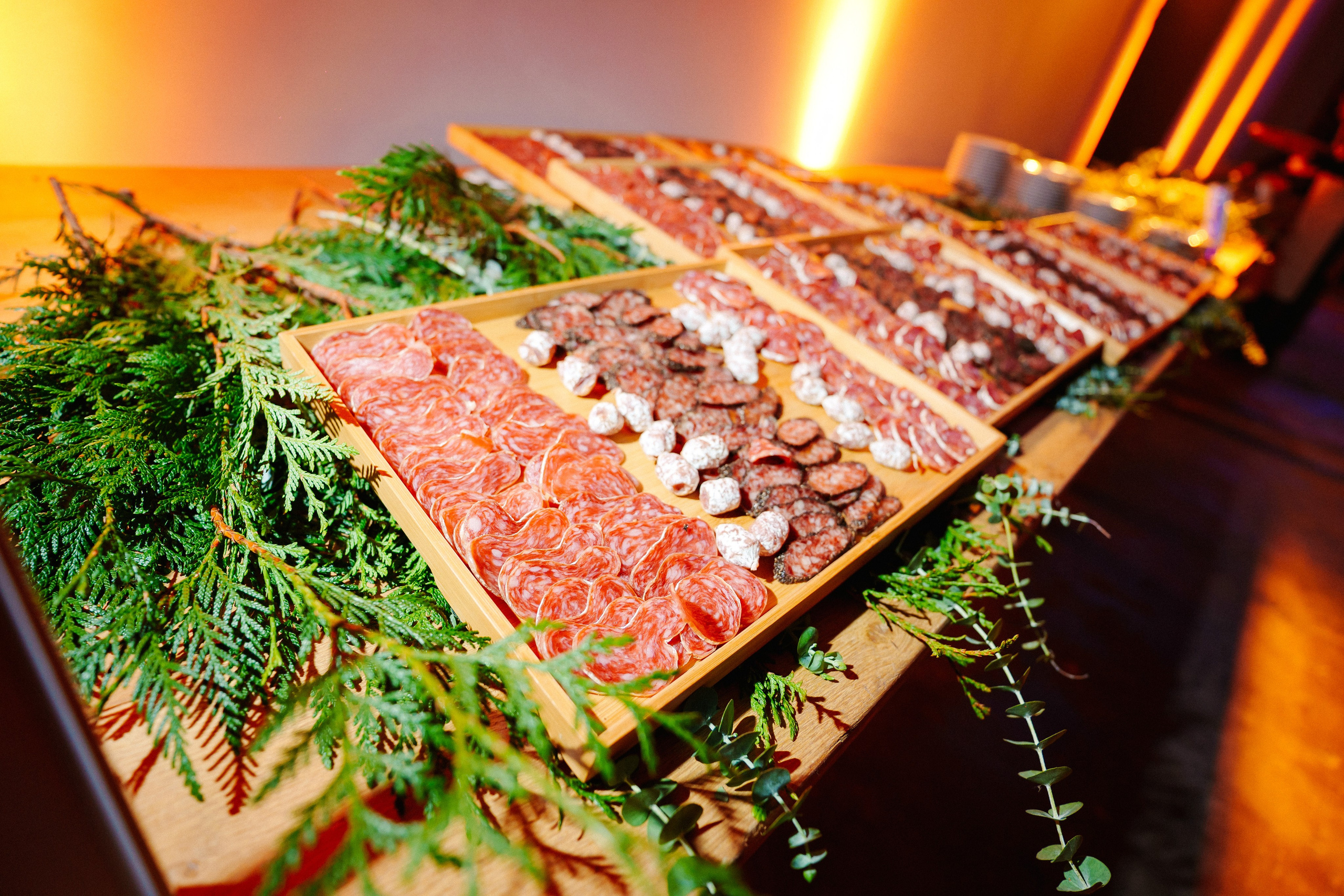 Barcelona — We shine together. Foto • Video • Produktion • Luftbildaufnahmen • Erstellung von Medien