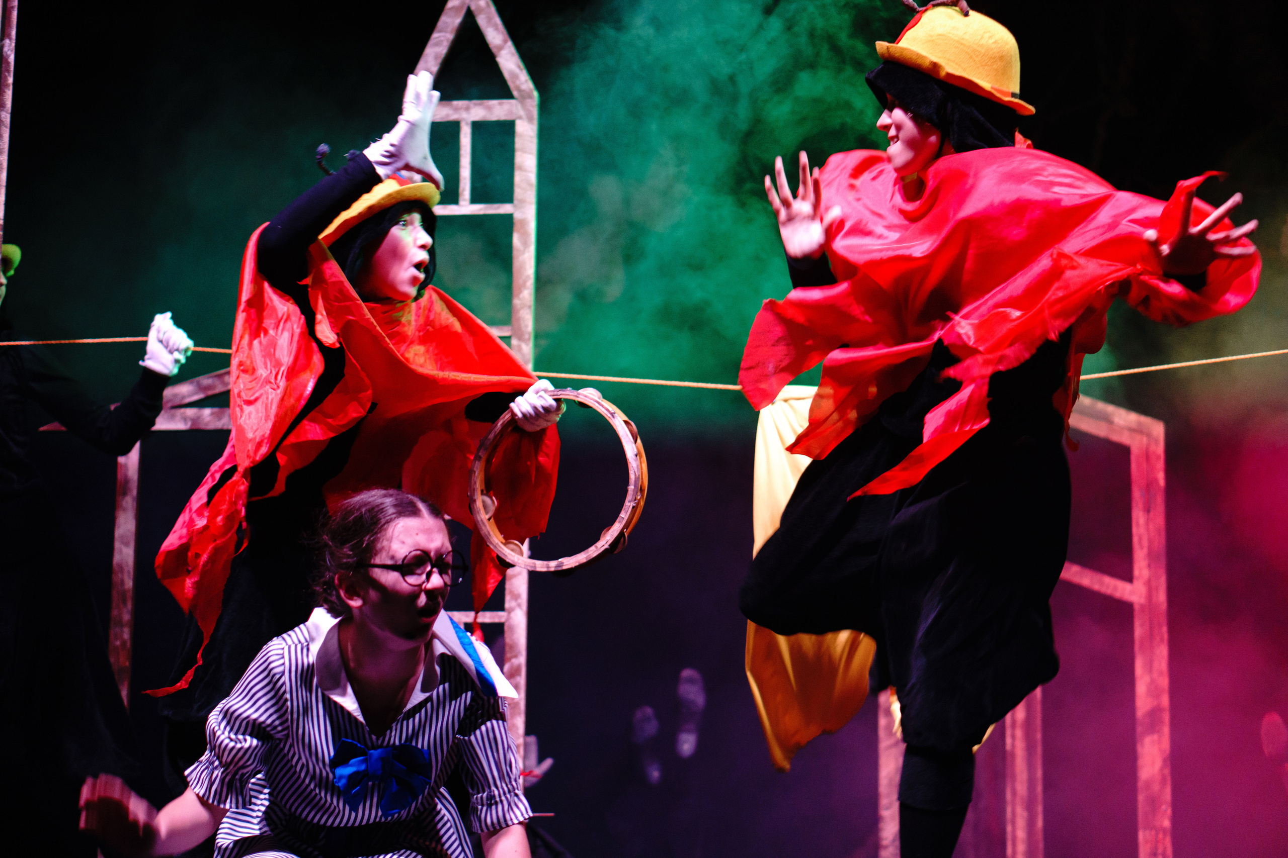 Театр «Сорванцы». Манюня. Фото • Відео • Аерозйомка • Контент для бізнесу