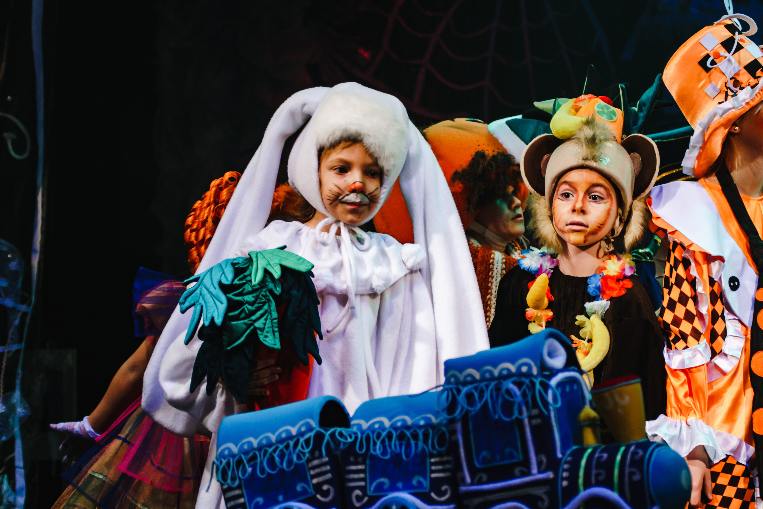 Театр «Сорванцы». Голубая стрела. Фото • Видео • Аэросъемка • Контент для бизнеса