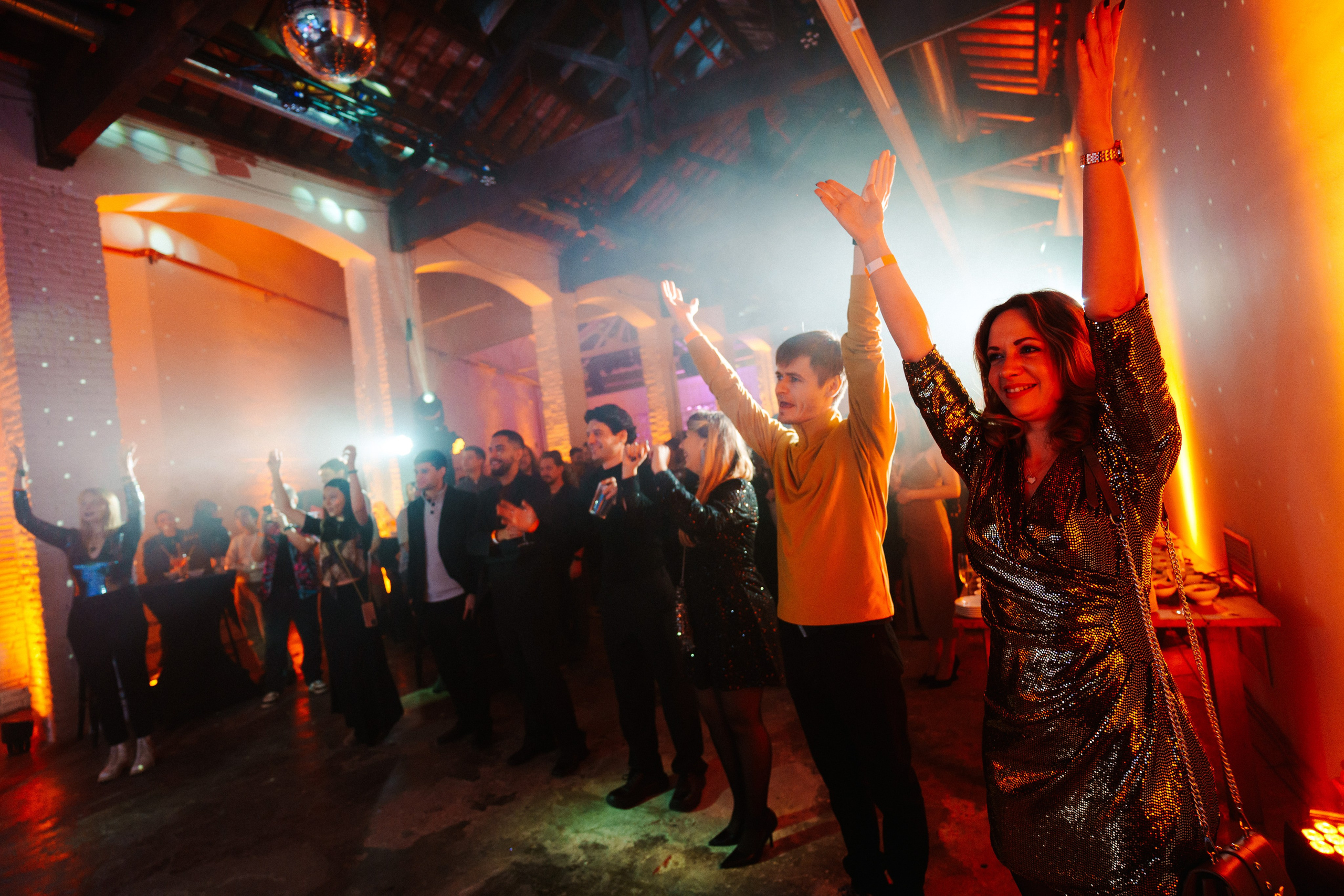 Barcelona — We shine together. Foto • Video • Produktion • Luftbildaufnahmen • Erstellung von Medien