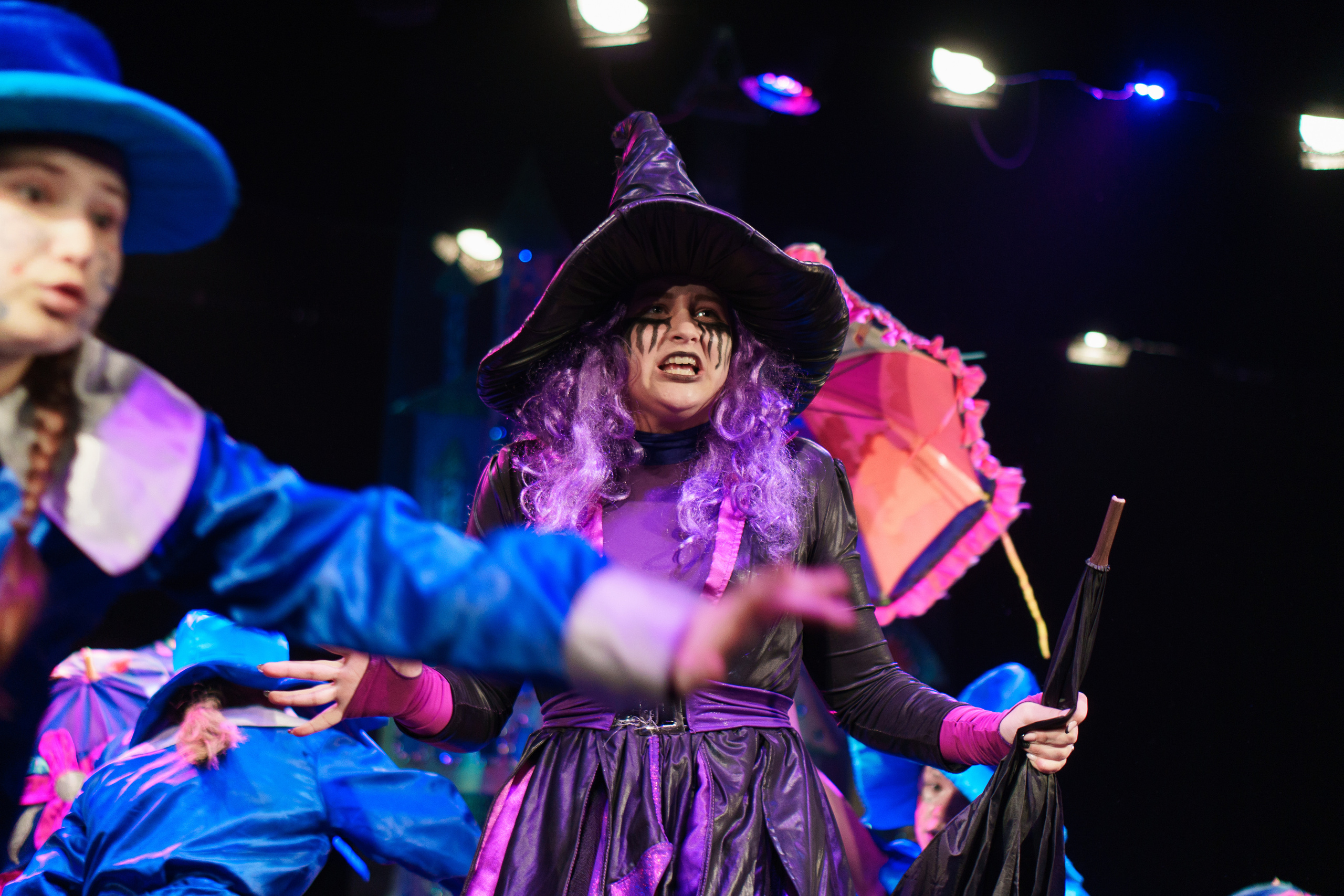 Театр «Сорванцы». Волшебник Изумрудного города. Фото • Видео • Аэросъемка • Контент для бизнеса