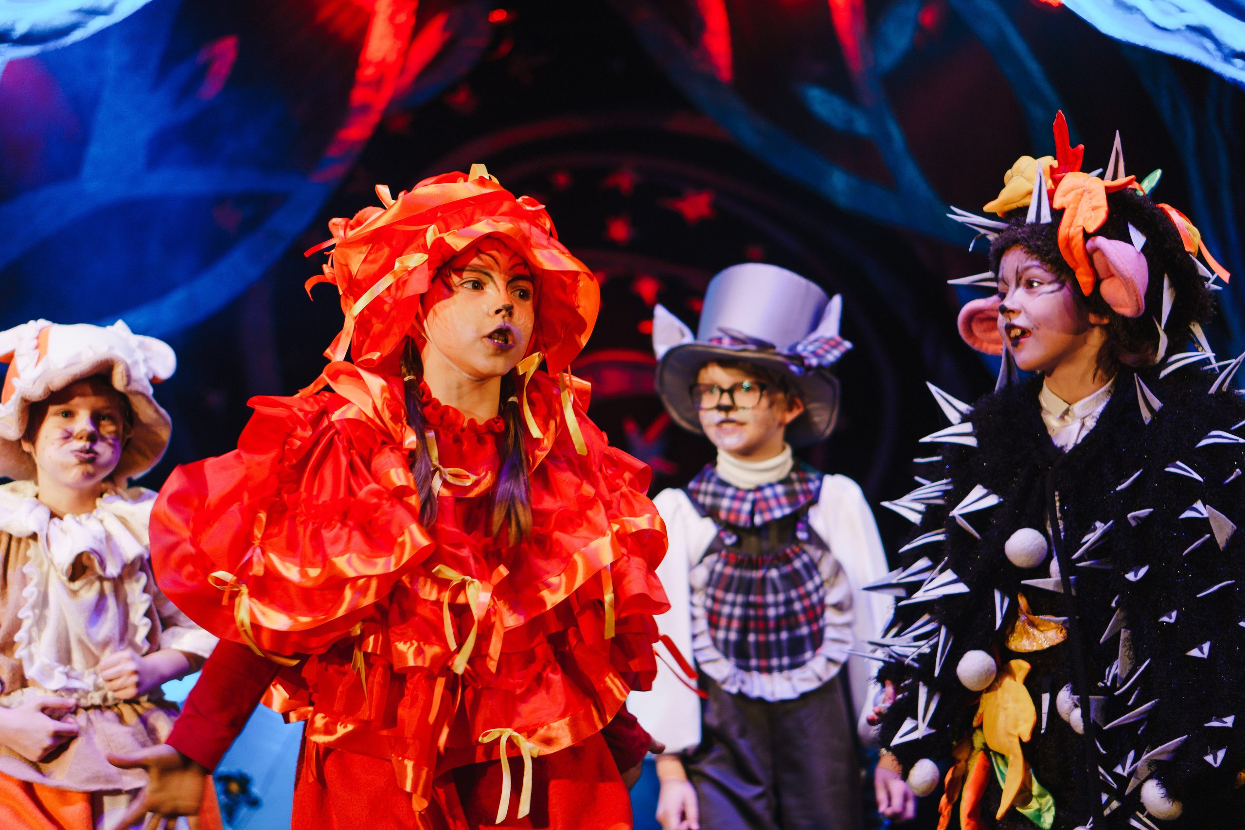 Театр «Сорванцы». Давайте никогда не расставаться. Фото • Відео • Аерозйомка • Контент для бізнесу