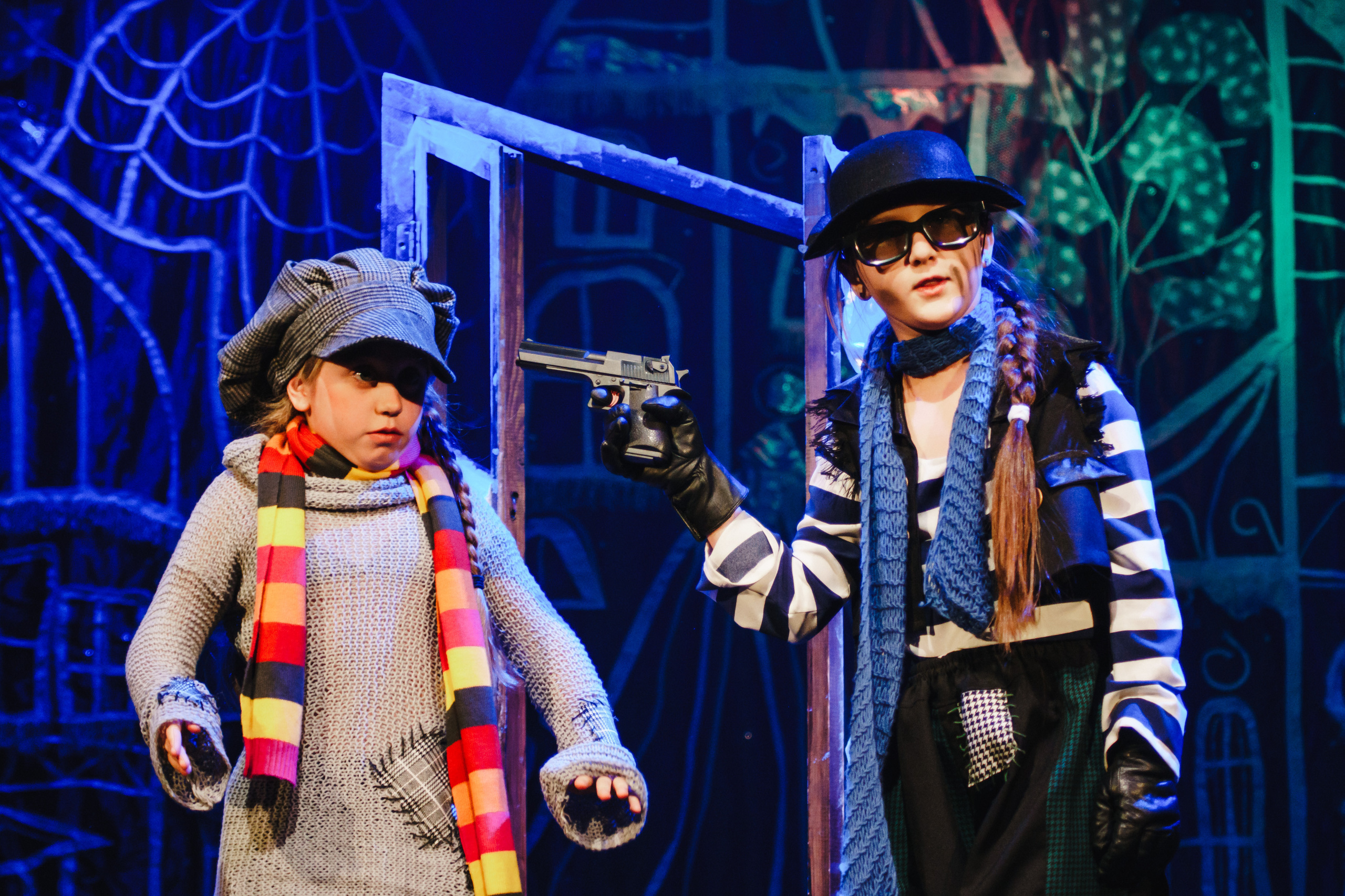 Театр «Сорванцы». Голубая стрела. Фото • Видео • Аэросъемка • Контент для бизнеса