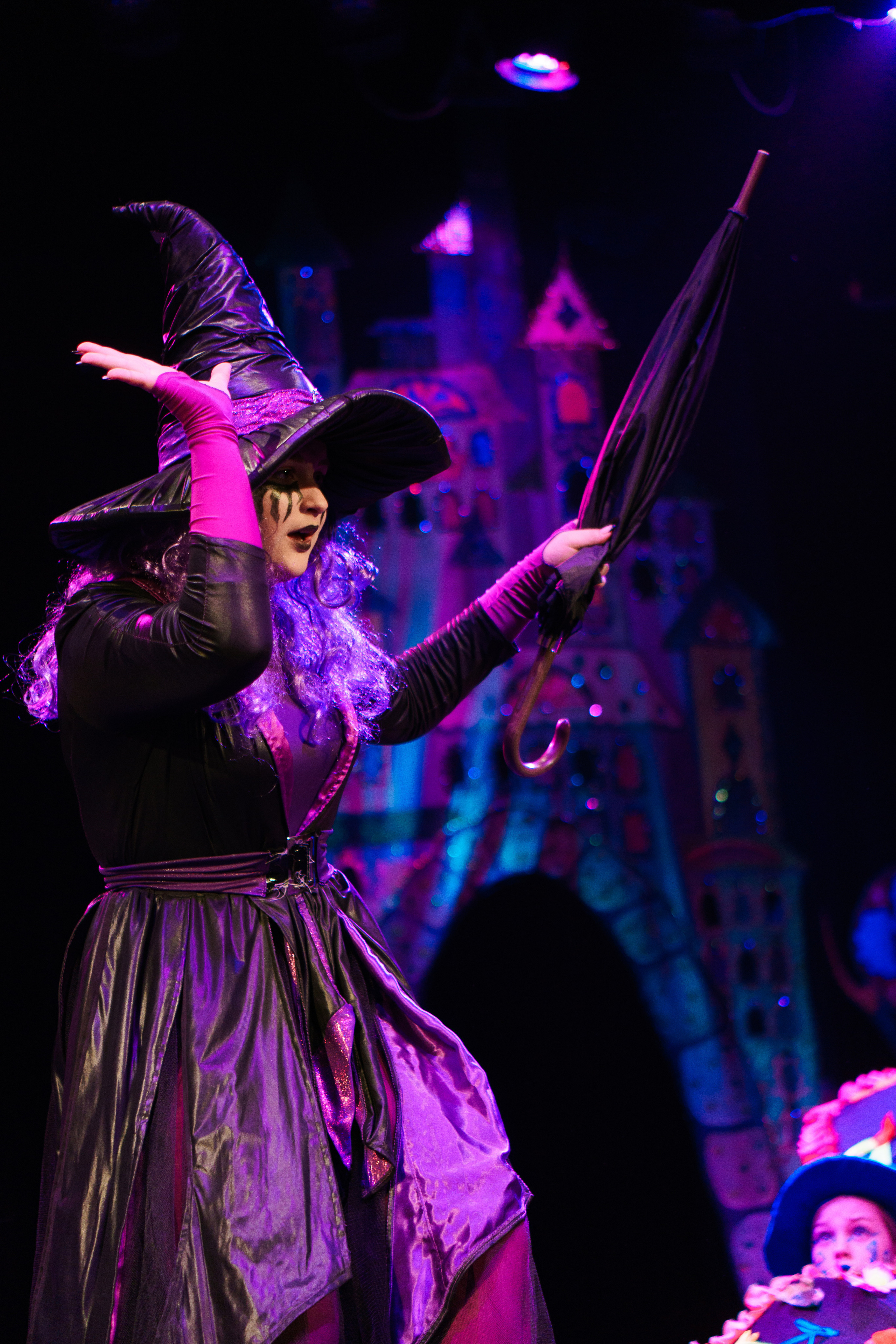 Театр «Сорванцы». Волшебник Изумрудного города. Фото • Видео • Аэросъемка • Контент для бизнеса