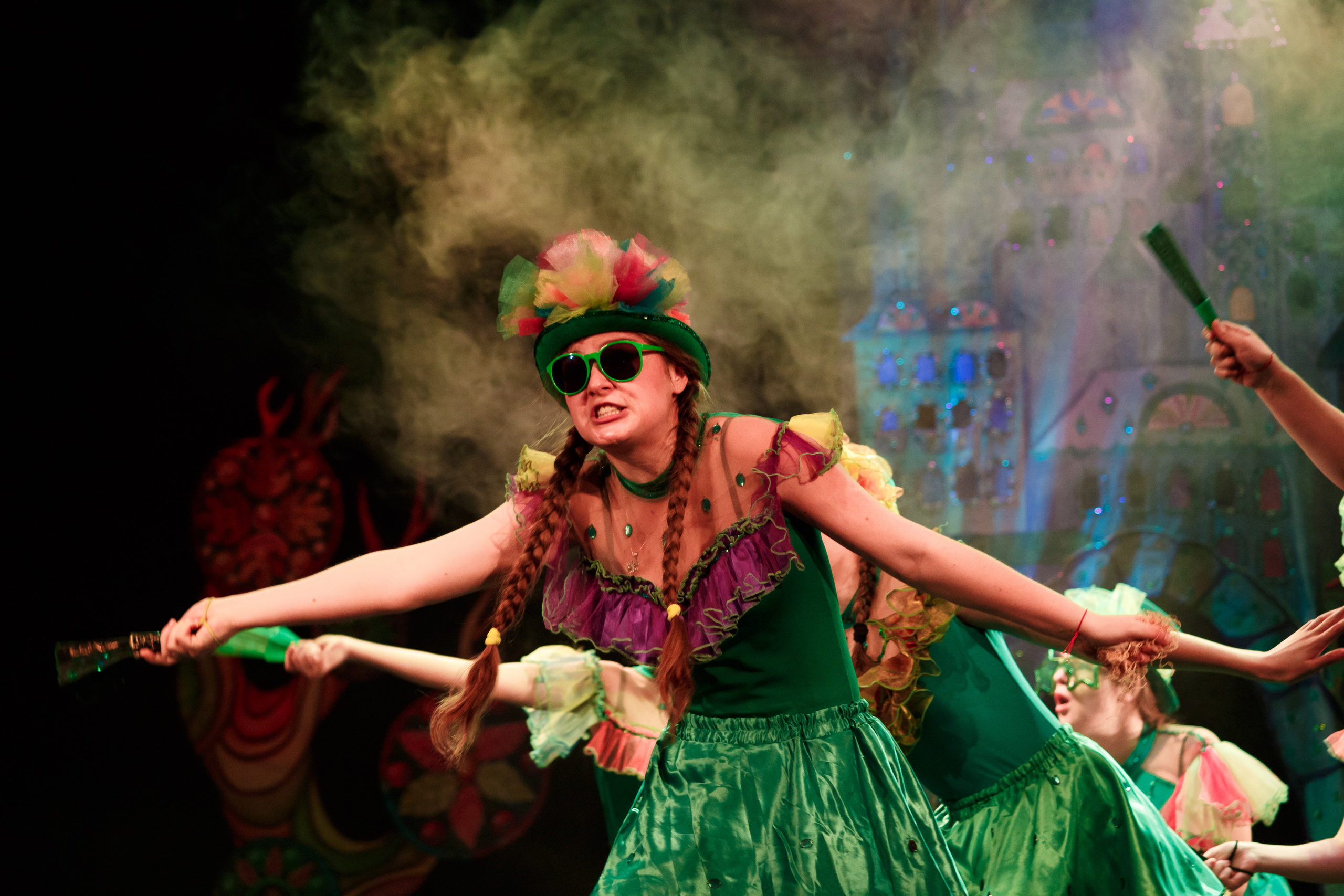 Театр «Сорванцы». Волшебник Изумрудного города. Фото • Видео • Аэросъемка • Контент для бизнеса