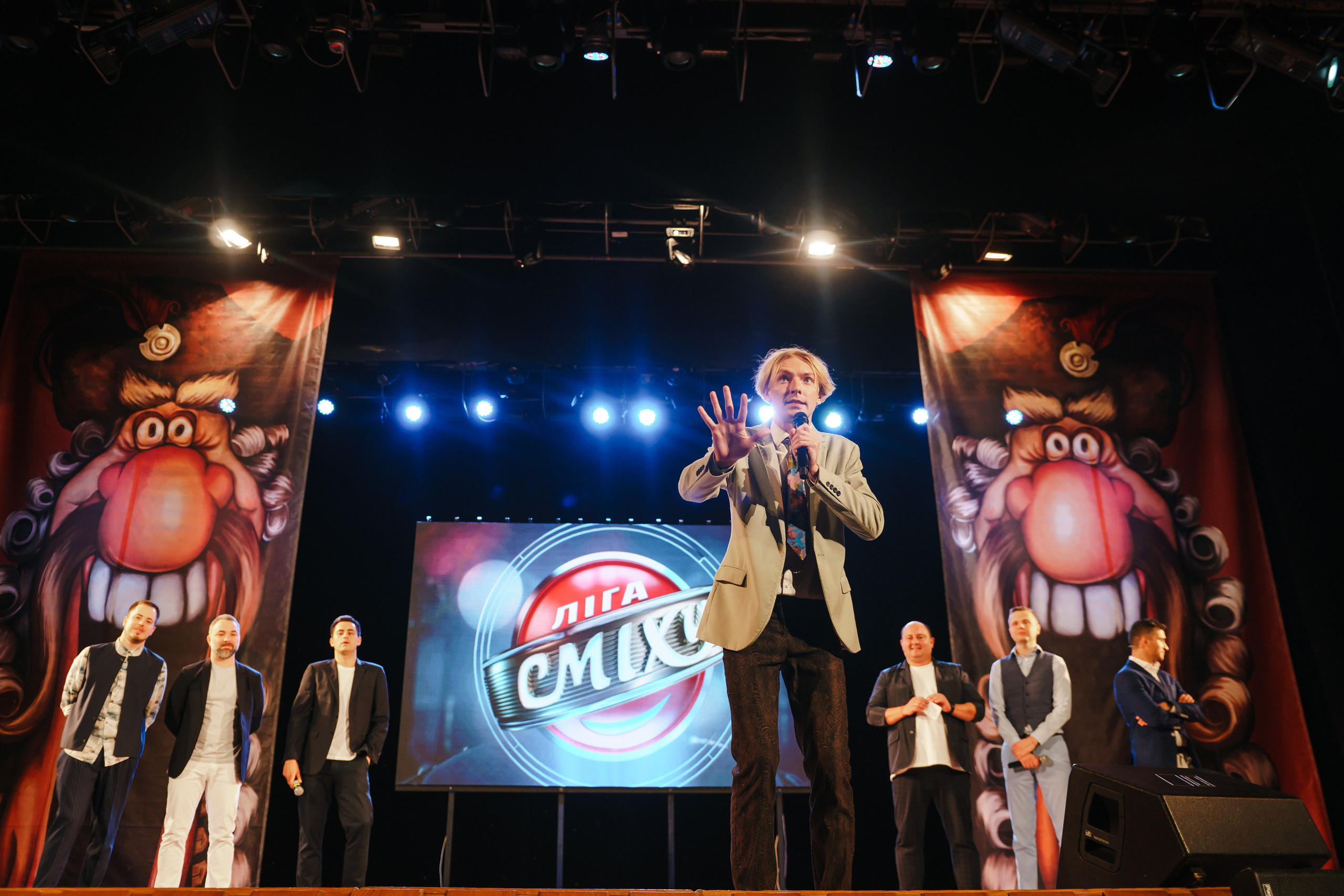 Лига Смеха. Харьков — ХНАТОБ. Фото • Відео • Аерозйомка • Контент для бізнесу