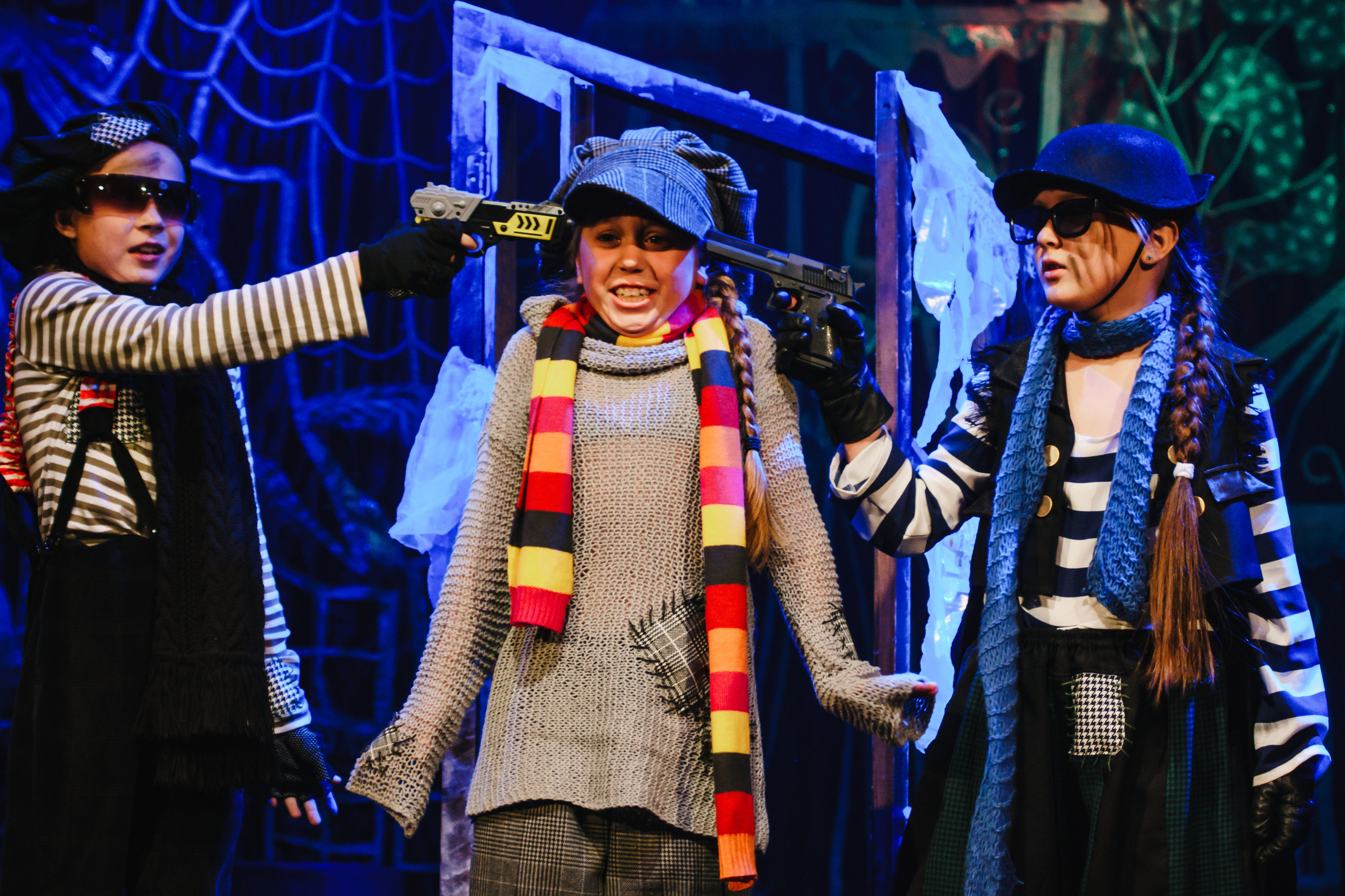 Театр «Сорванцы». Голубая стрела. Фото • Видео • Аэросъемка • Контент для бизнеса