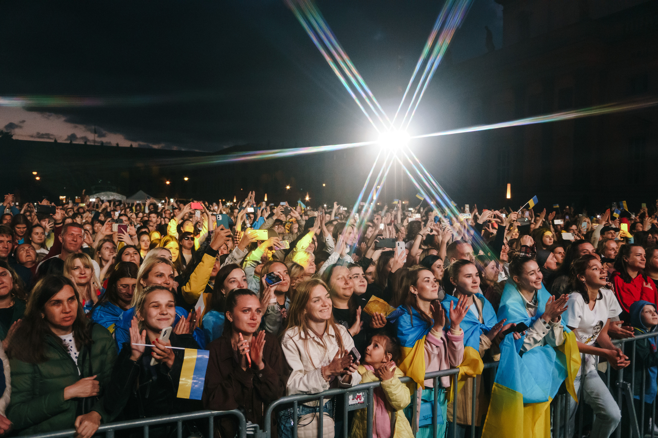 Life Will Win. Berlin. Photo • Video • Production • Aerial • Media Creation