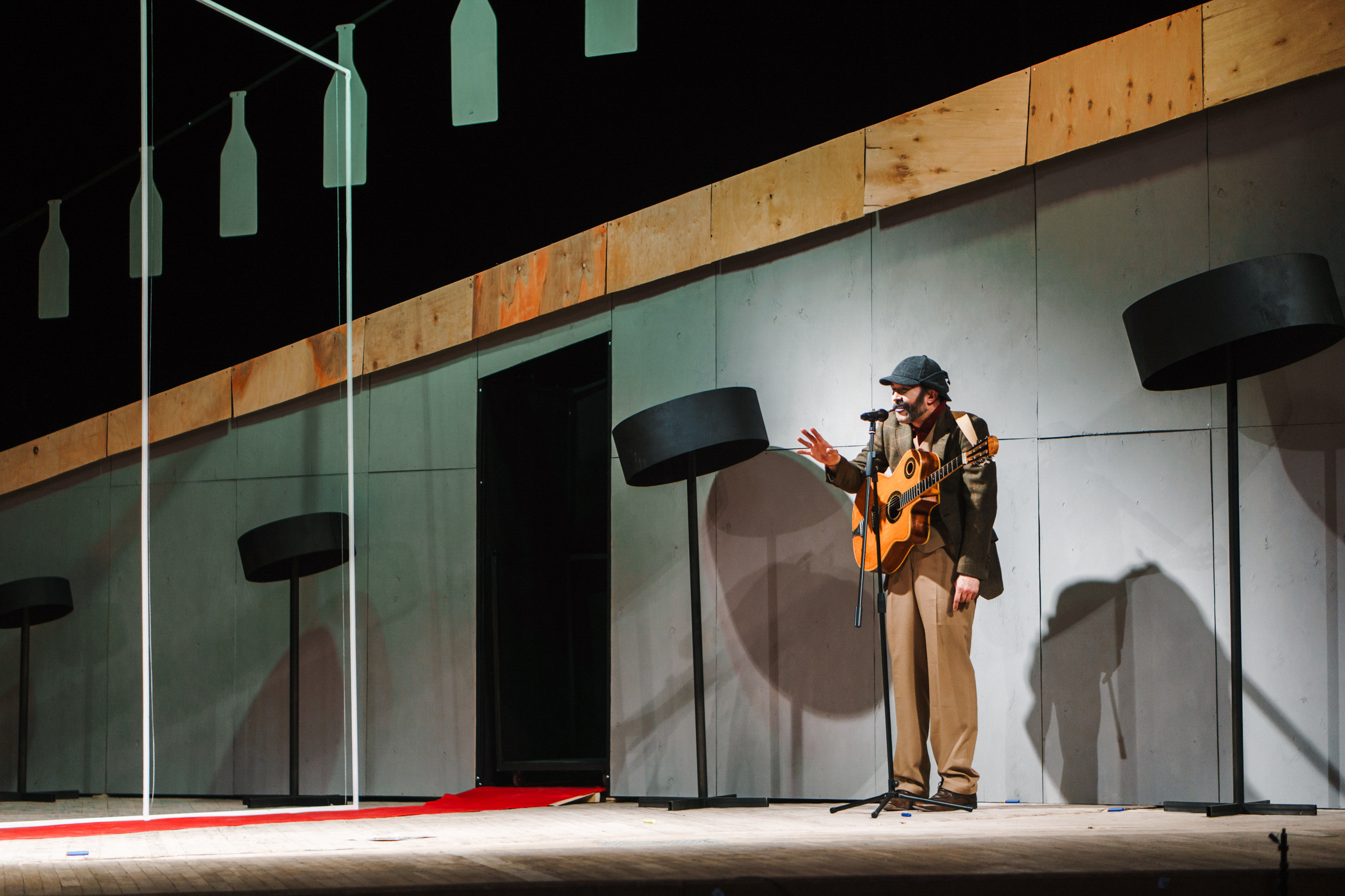 Театр «Прекрасные Цветы». Alice in Wonderland. Фото • Відео • Аерозйомка • Контент для бізнесу