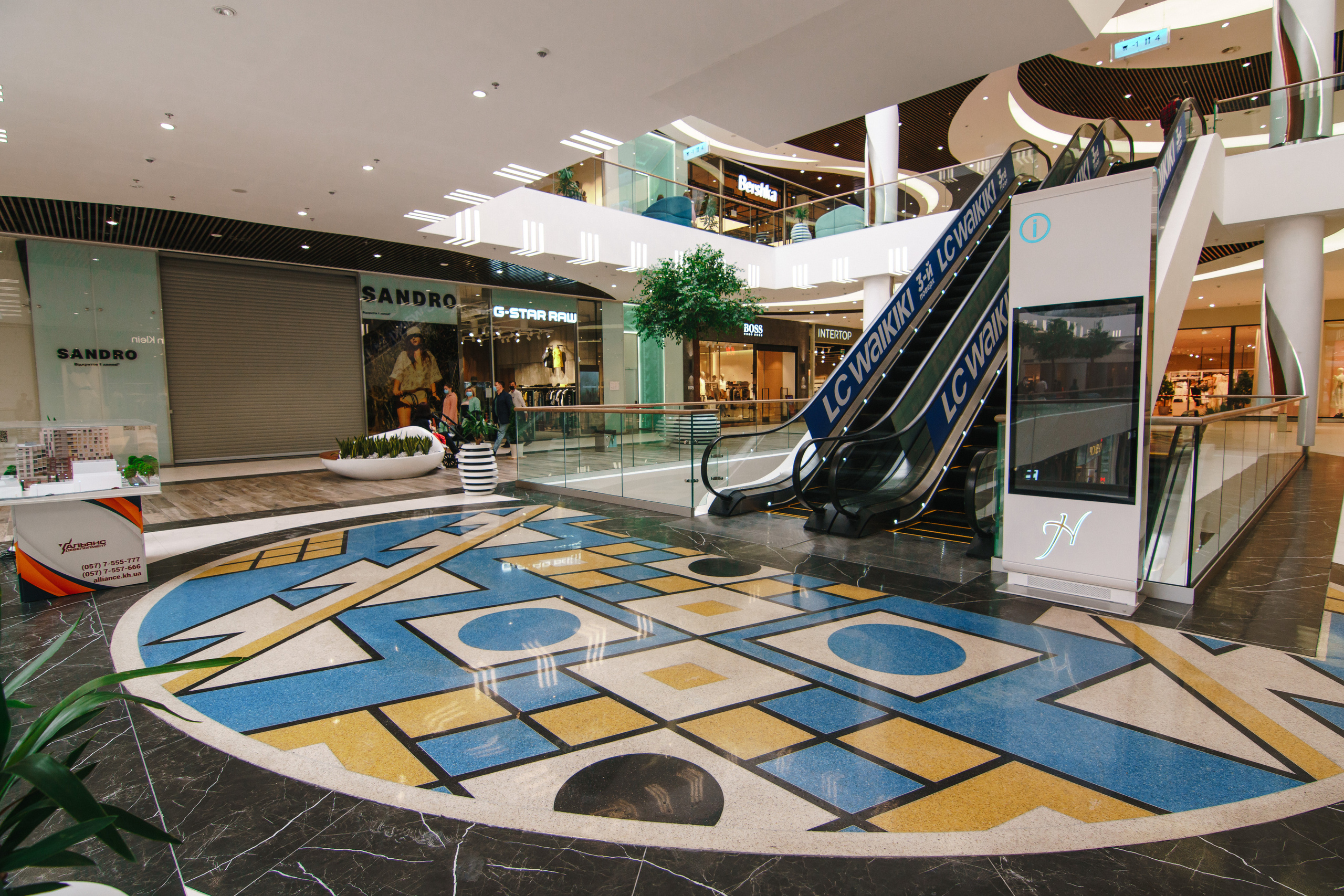 ТРЦ NIKOLSKY. Foto • Video • Produktion • Luftbildaufnahmen • Erstellung von Medien