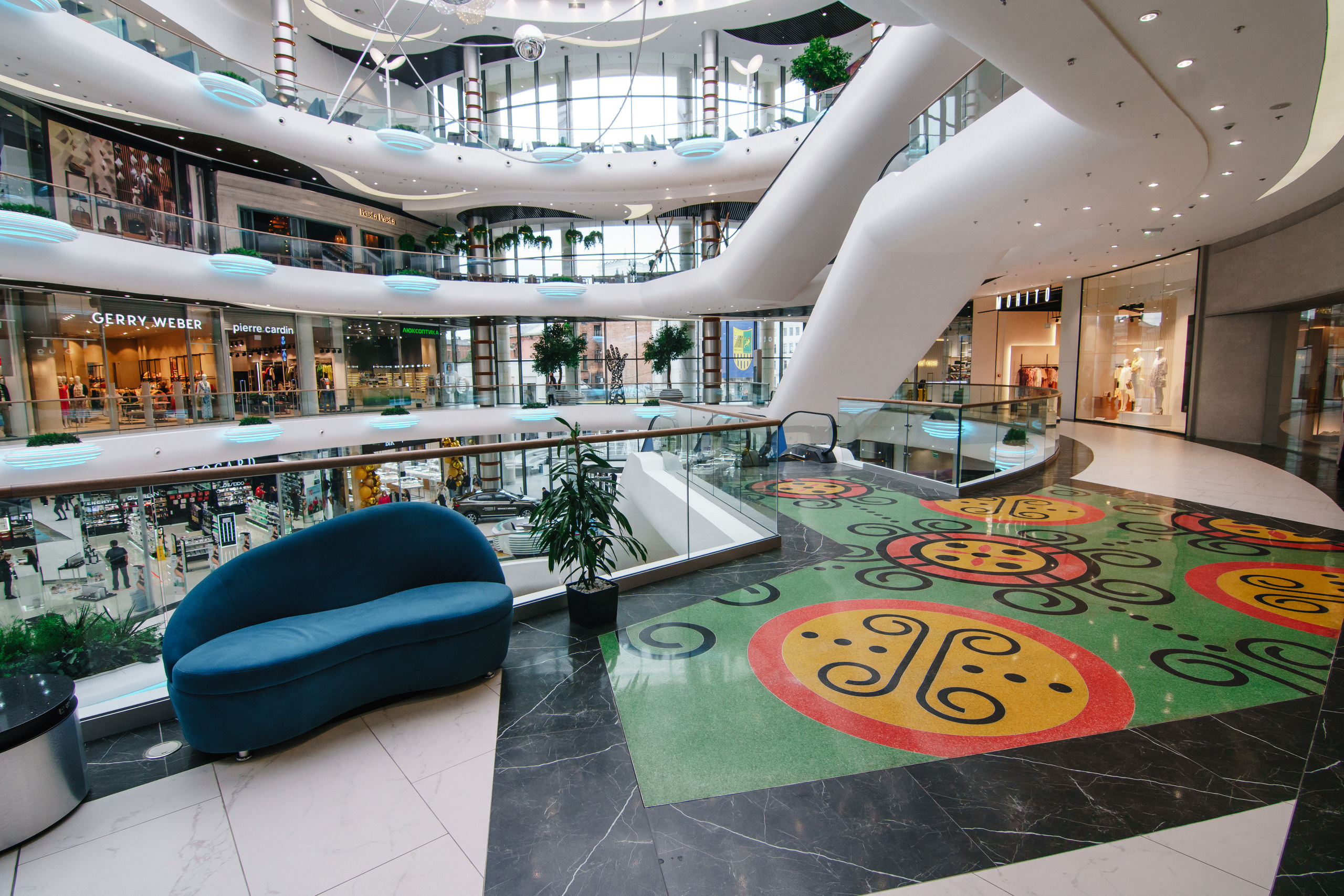 ТРЦ NIKOLSKY. Foto • Video • Produktion • Luftbildaufnahmen • Erstellung von Medien