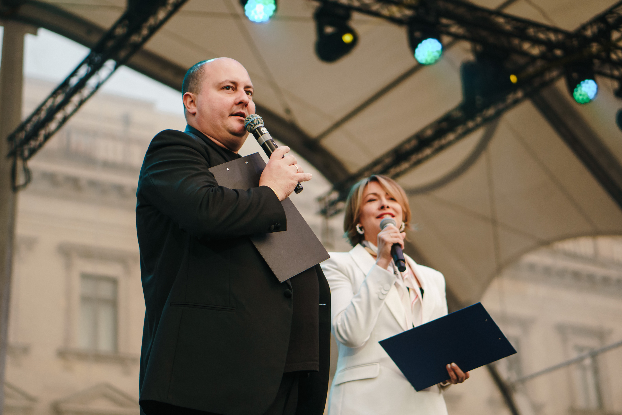 Life Will Win. Berlin. Photo • Video • Production • Aerial • Media Creation