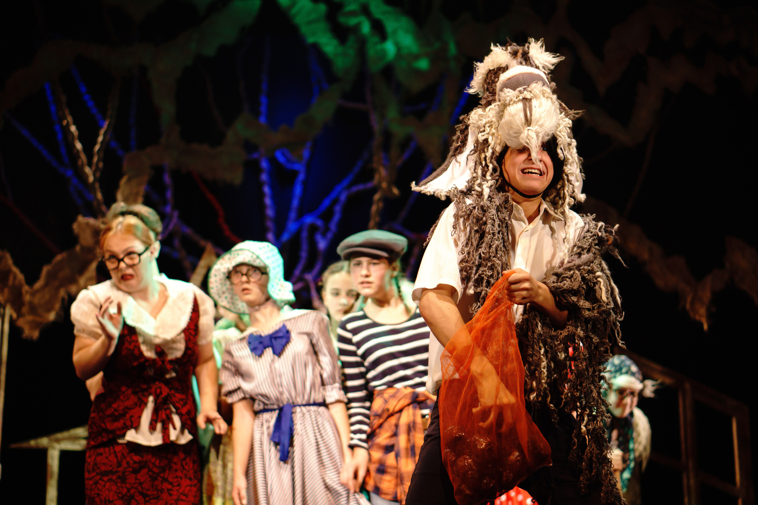 Театр «Сорванцы». Манюня. Фото • Відео • Аерозйомка • Контент для бізнесу