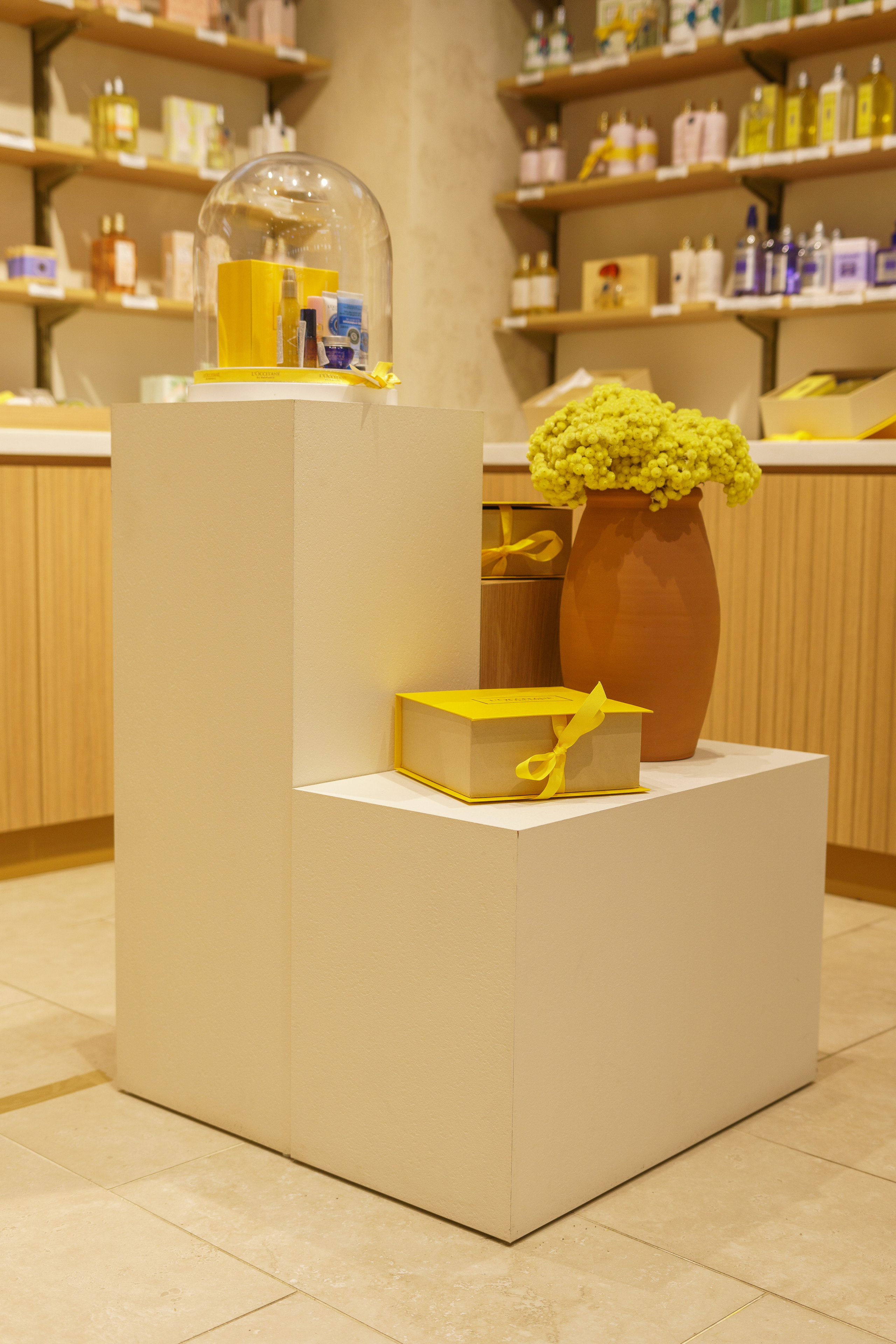 L'Occitane. Foto • Video • Produktion • Luftbildaufnahmen • Erstellung von Medien