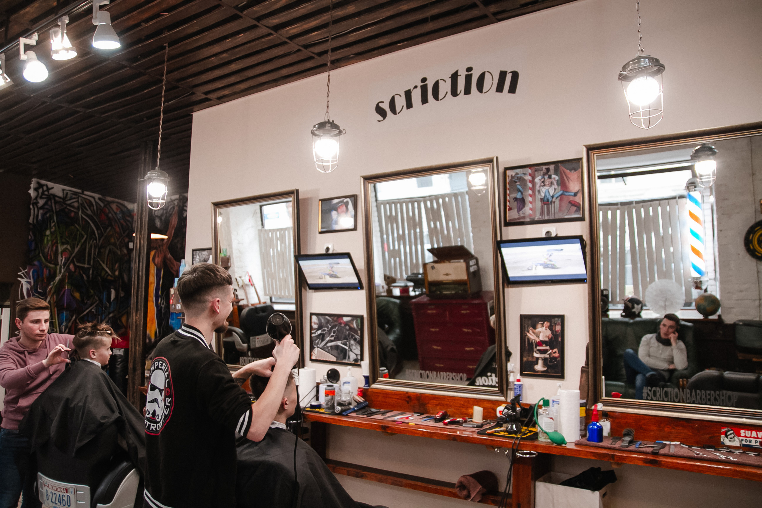 Scriction Barbershop. Foto • Video • Produktion • Luftbildaufnahmen • Erstellung von Medien