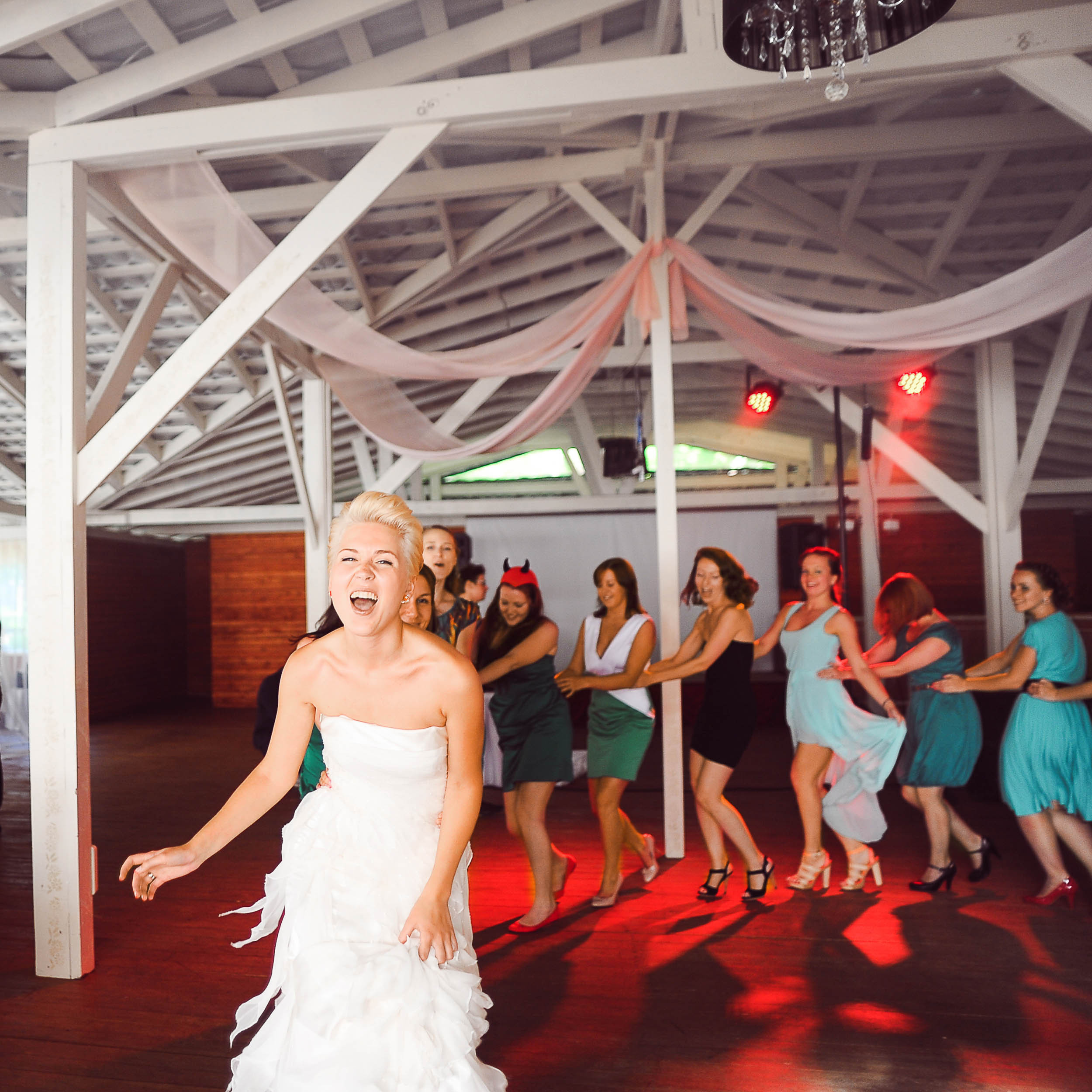 Anna and Vladimir. St.-Petersburg. Family and wedding photographer in Norway Bublik Polina