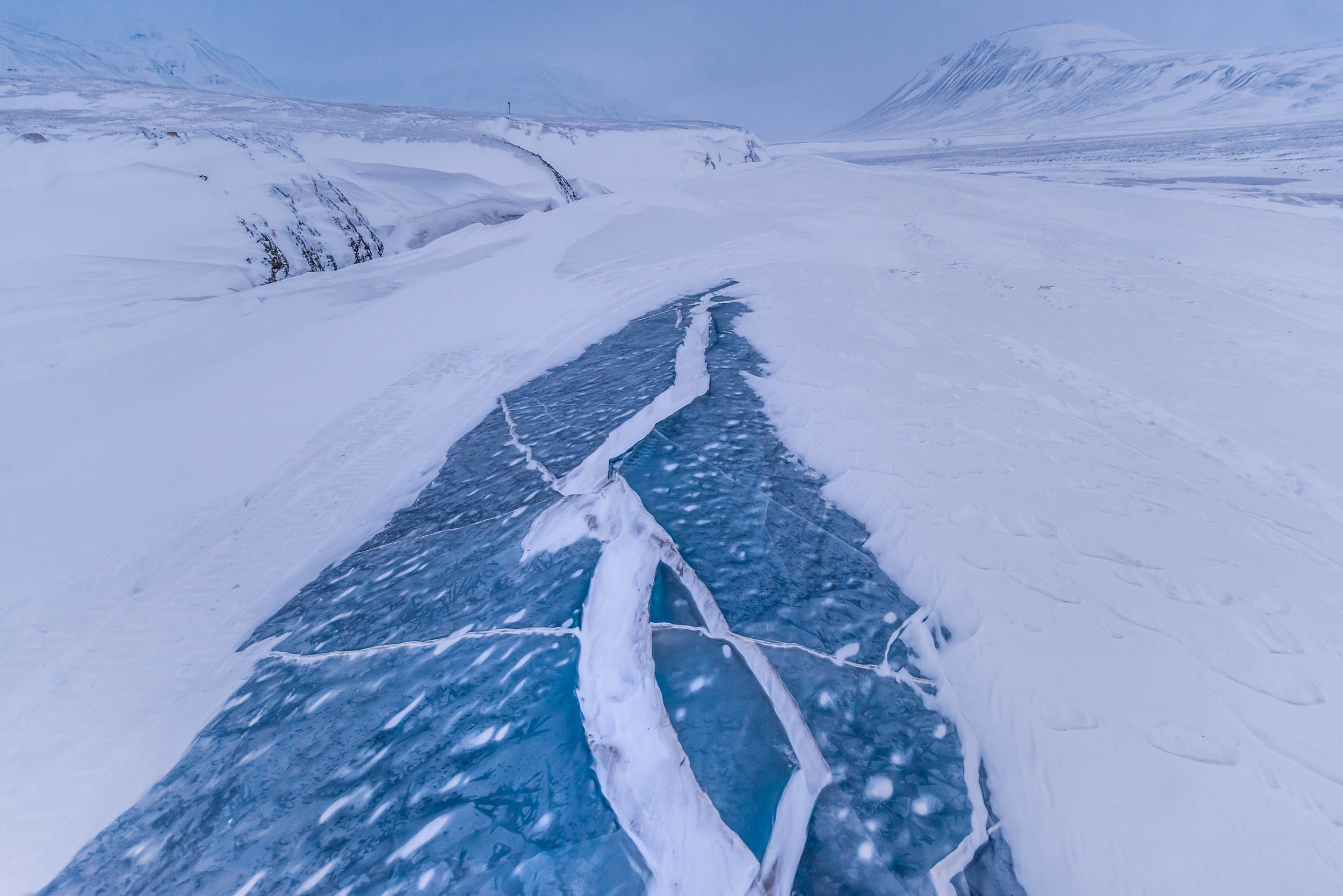 Svalbard. Winter. Day. Family and wedding photographer in Norway Bublik Polina