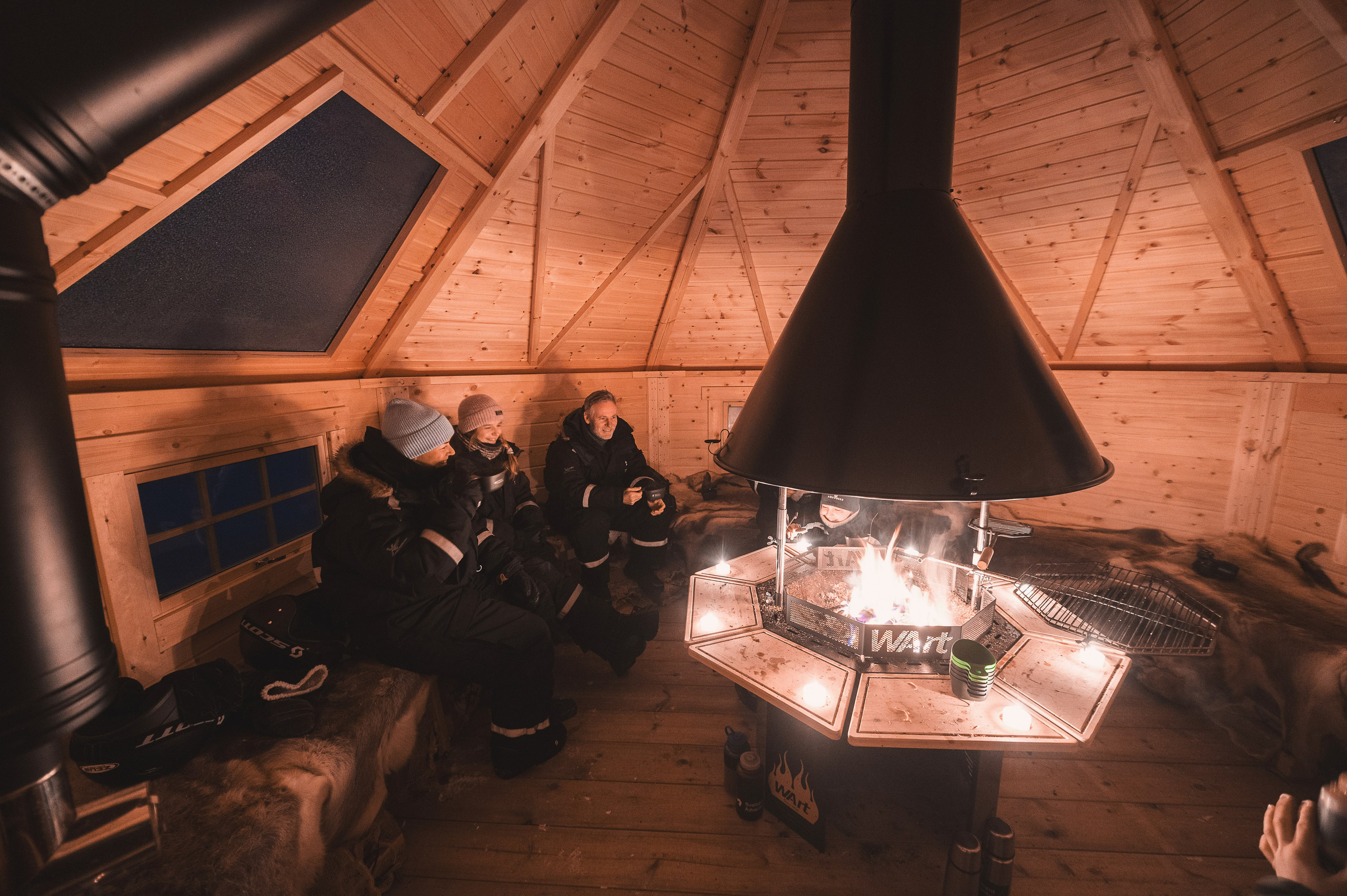 Svalbard february 2024. Family and wedding photographer in Norway Bublik Polina