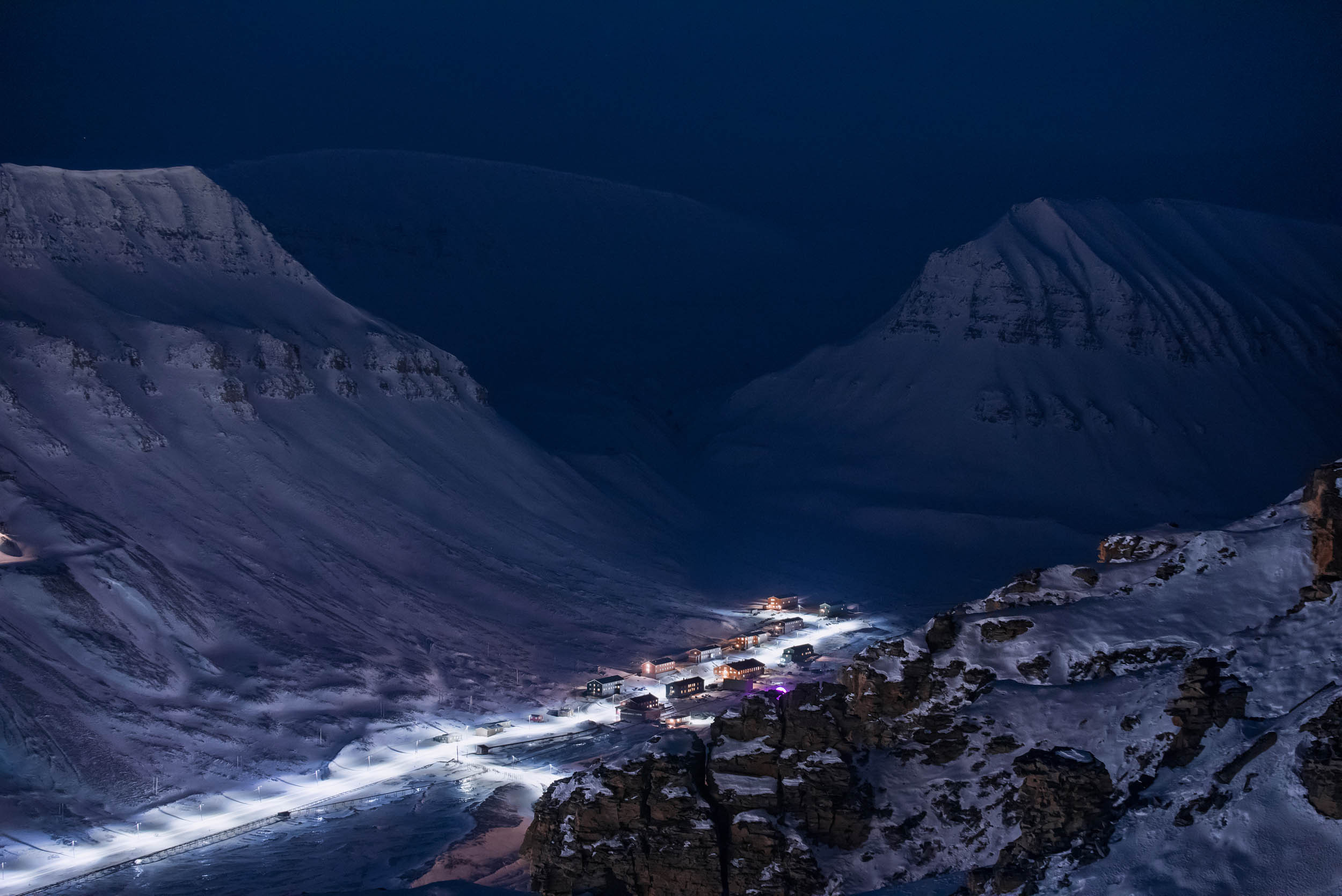 Svalbard. Winter. Night. Family and wedding photographer in Norway Bublik Polina