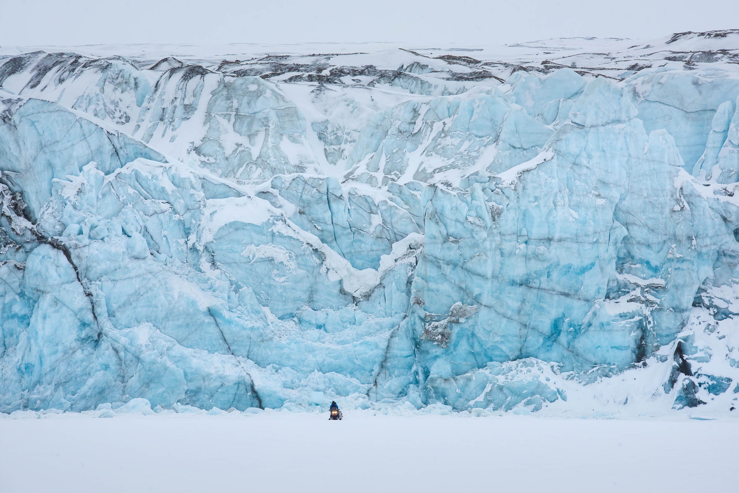 Svalbard. Winter. Day. Family and wedding photographer in Norway Bublik Polina