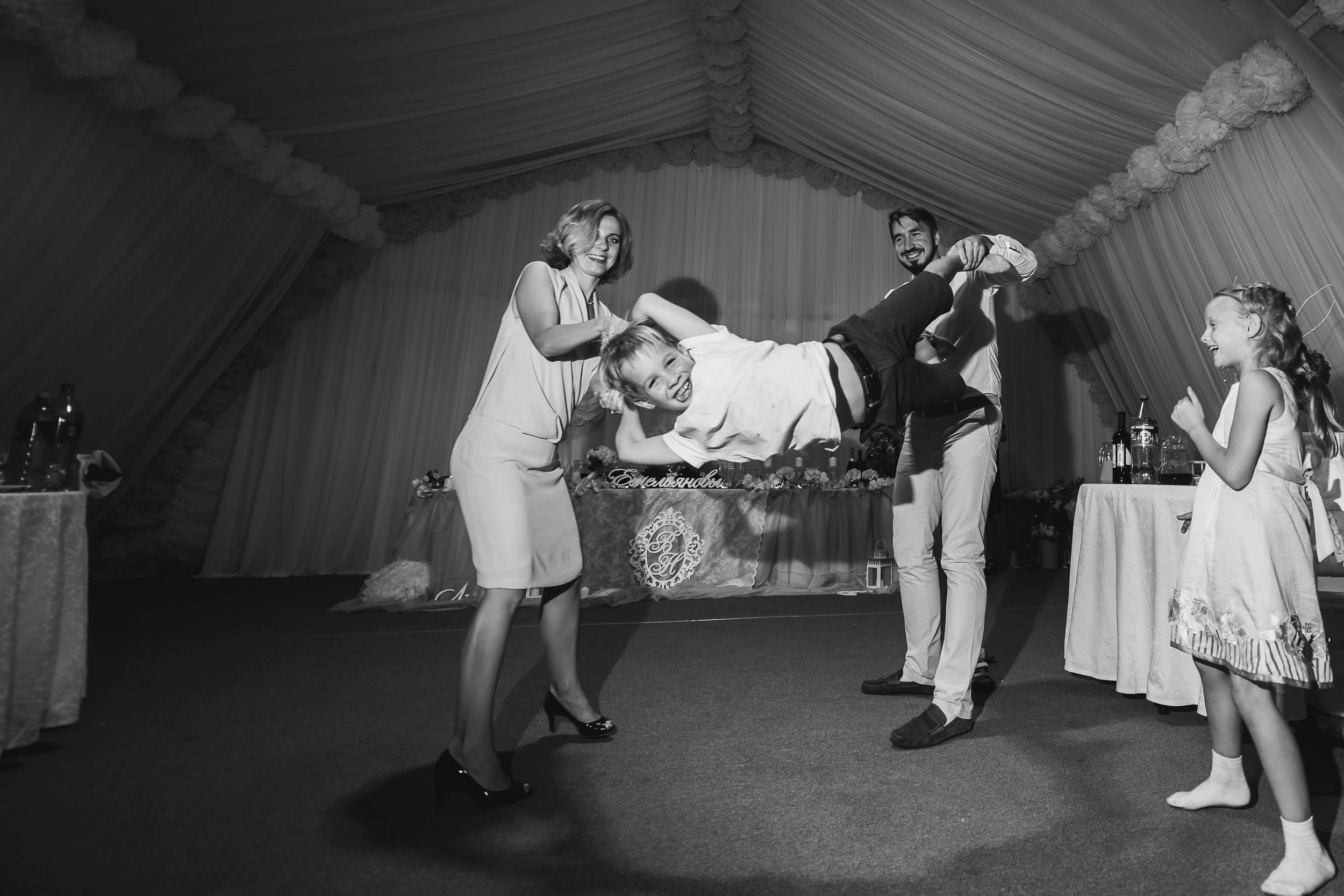 Vladimir and Nadejda. Moskow. Family and wedding photographer in Norway Bublik Polina