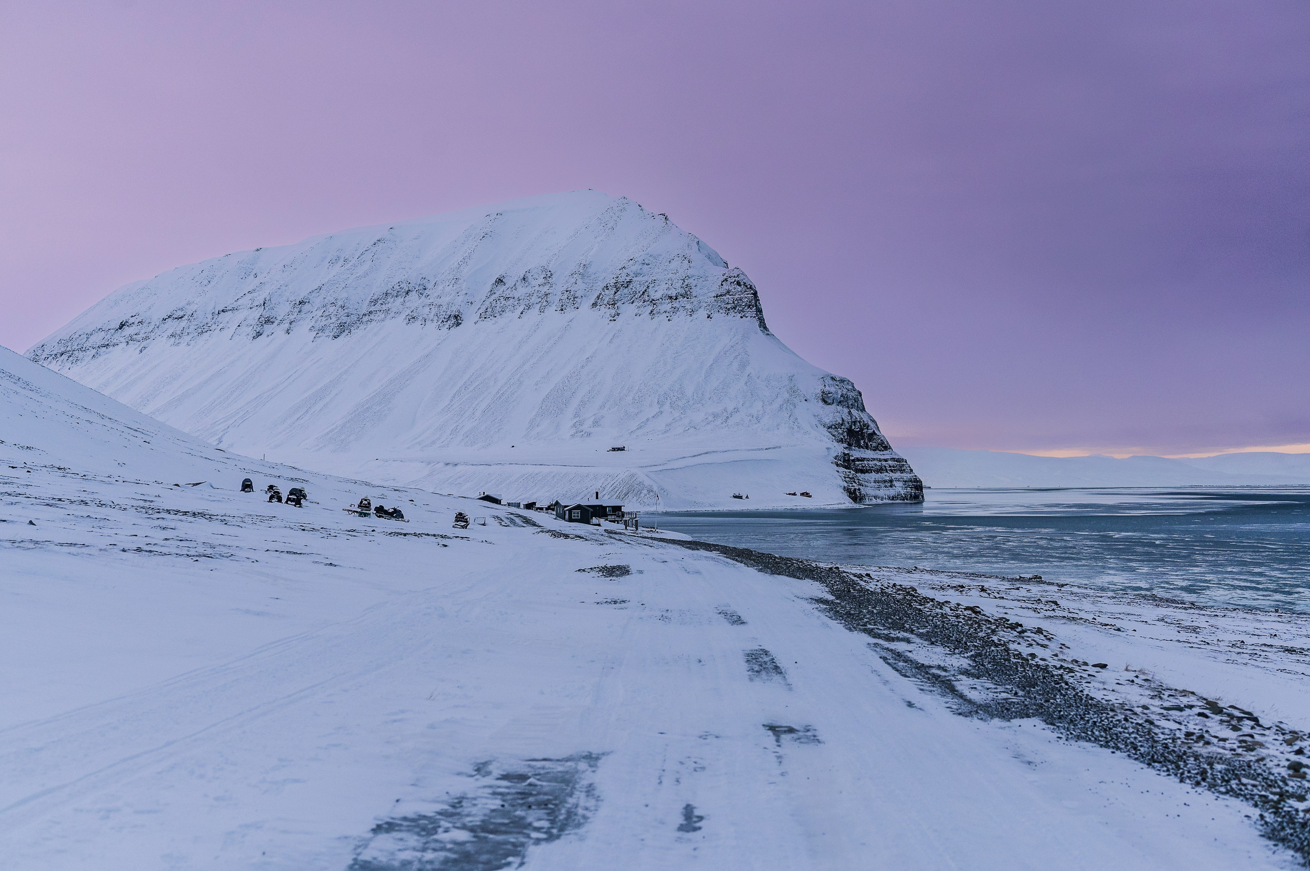 Svalbard february 2024. Family and wedding photographer in Norway Bublik Polina