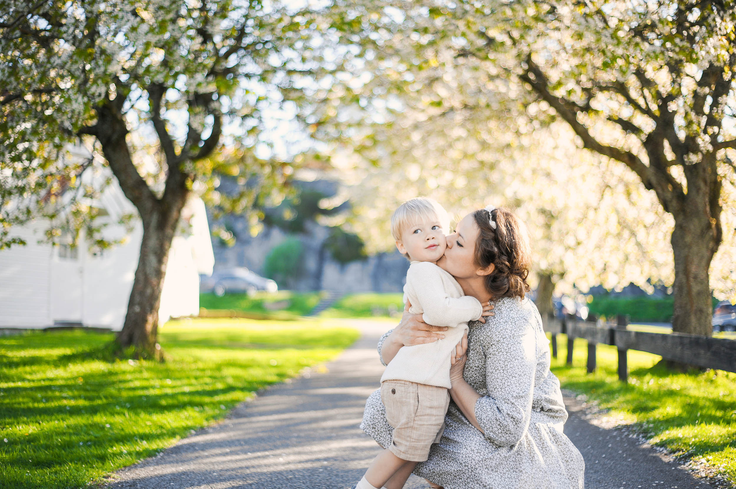 Viki + 3🐒🐒🐒. Family and wedding photographer in Norway Bublik Polina
