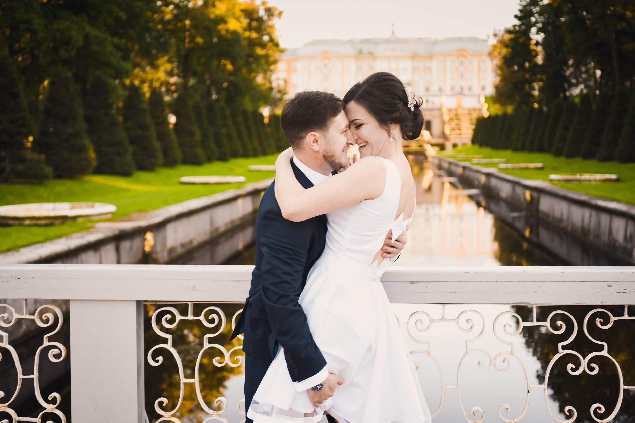 Viktor and Vera. Petergof. Family and wedding photographer in Norway Bublik Polina