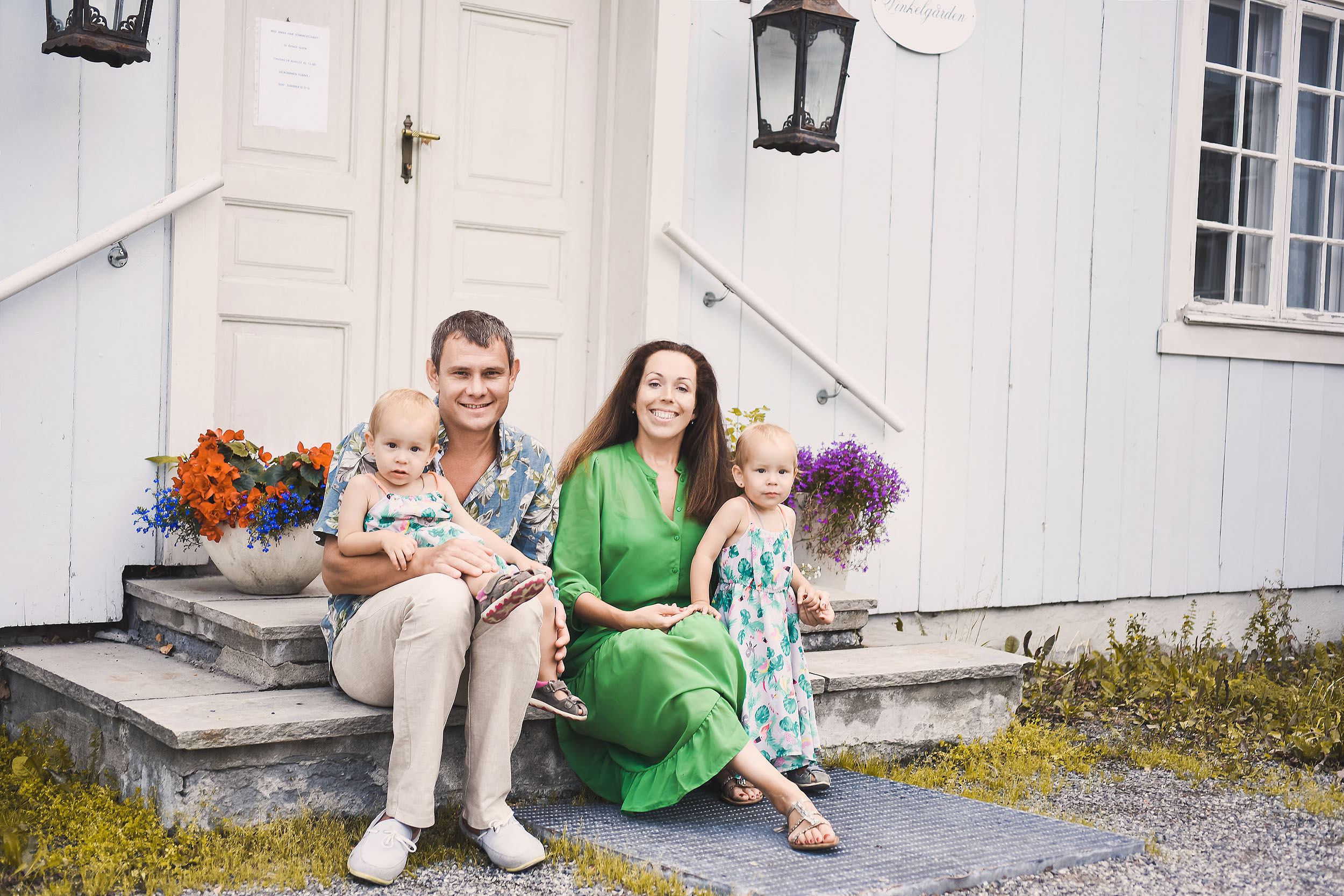 Mariya, Denis and two princesses. Family and wedding photographer in Norway Bublik Polina