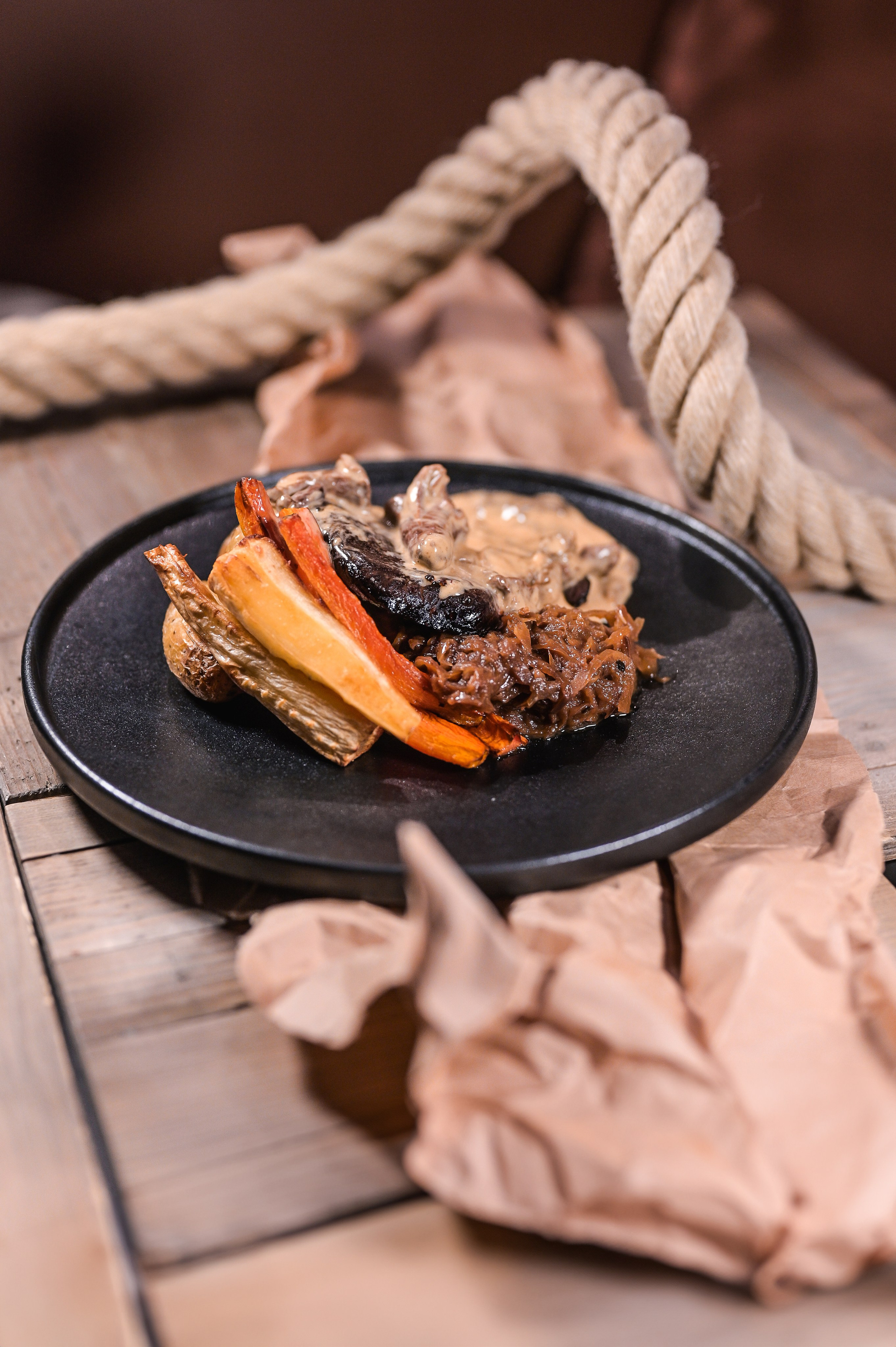 Dishes. Family and wedding photographer in Norway Bublik Polina