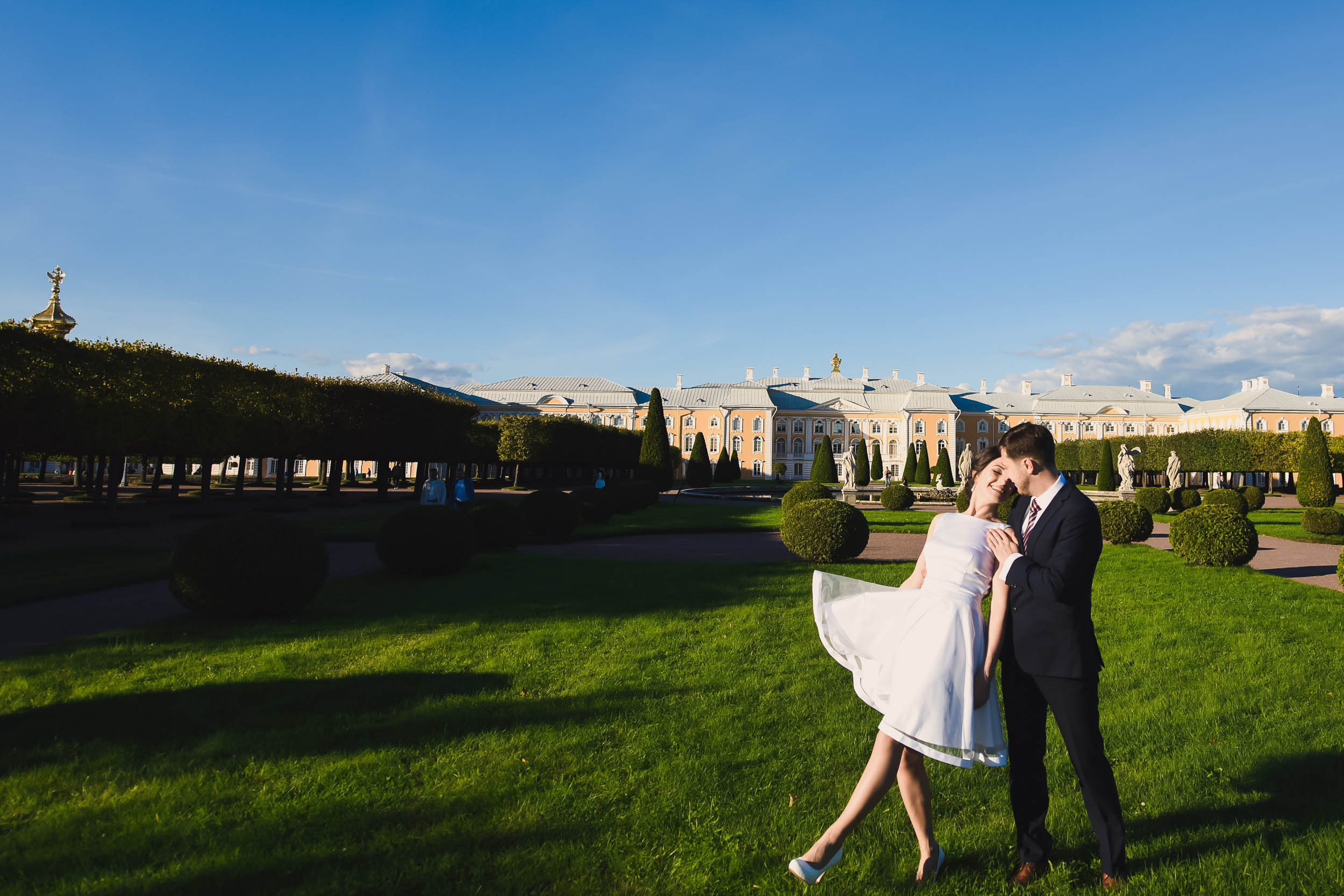 Viktor and Vera. Petergof. Family and wedding photographer in Norway Bublik Polina