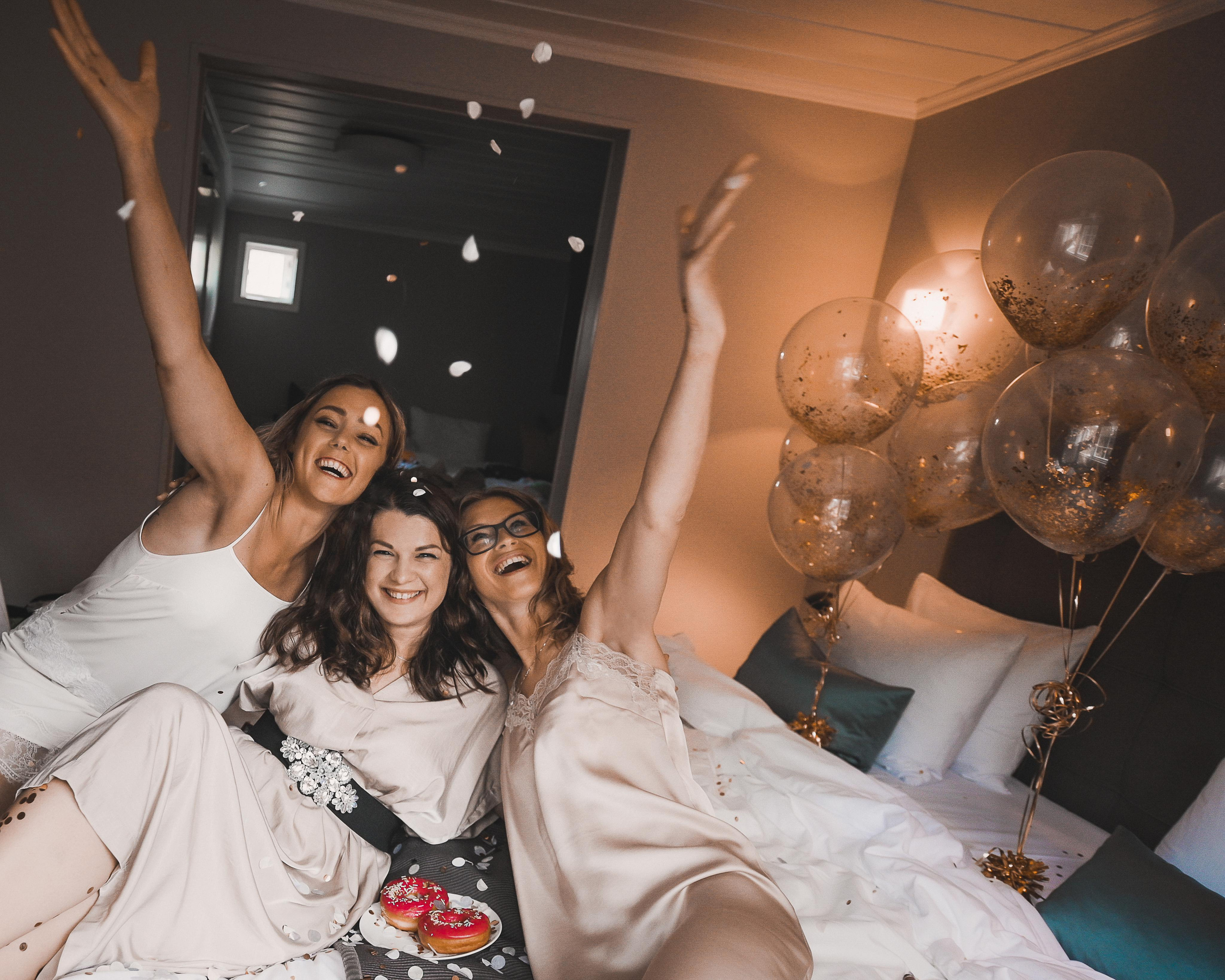 Hen night. Family and wedding photographer in Norway Bublik Polina