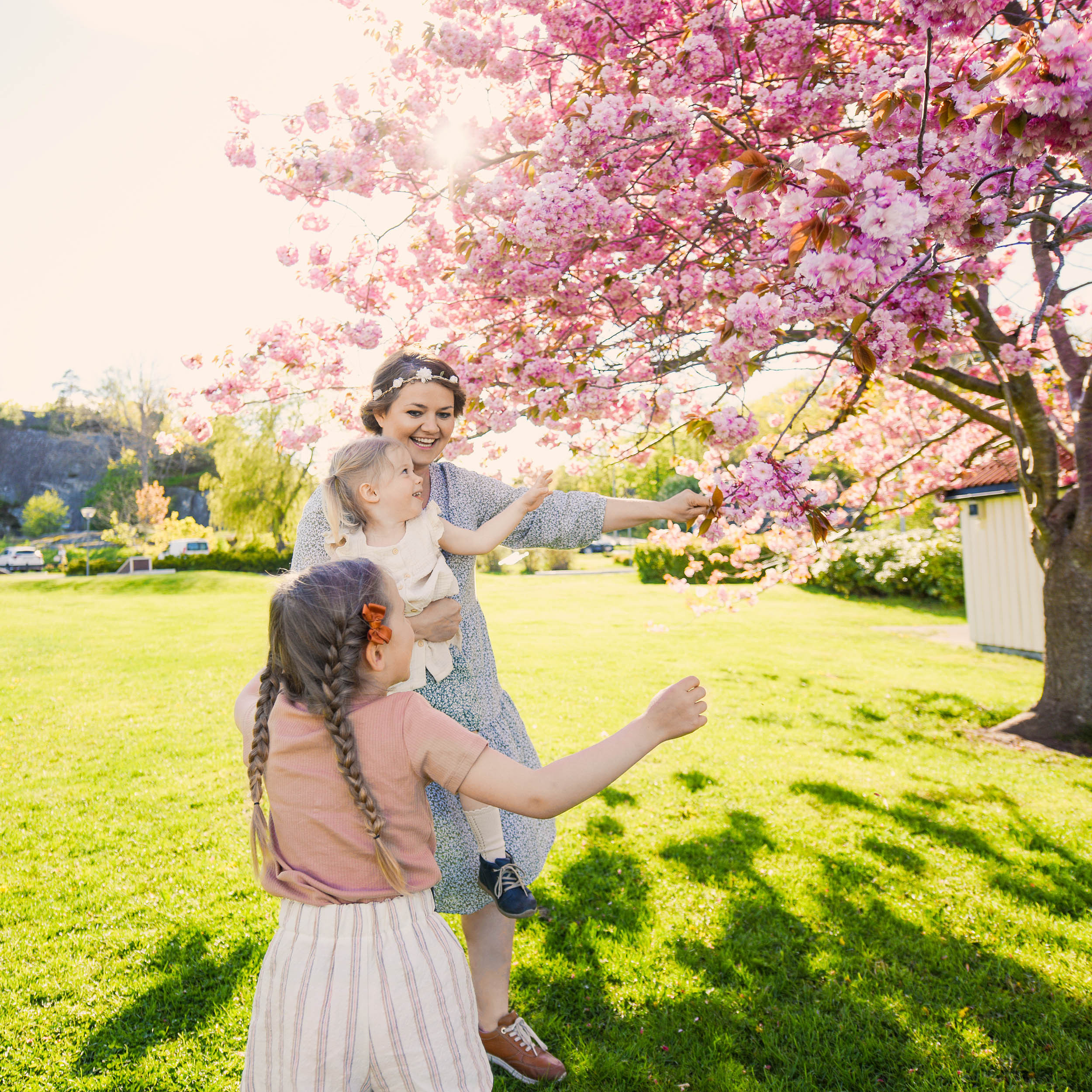 Viki + 3🐒🐒🐒. Family and wedding photographer in Norway Bublik Polina