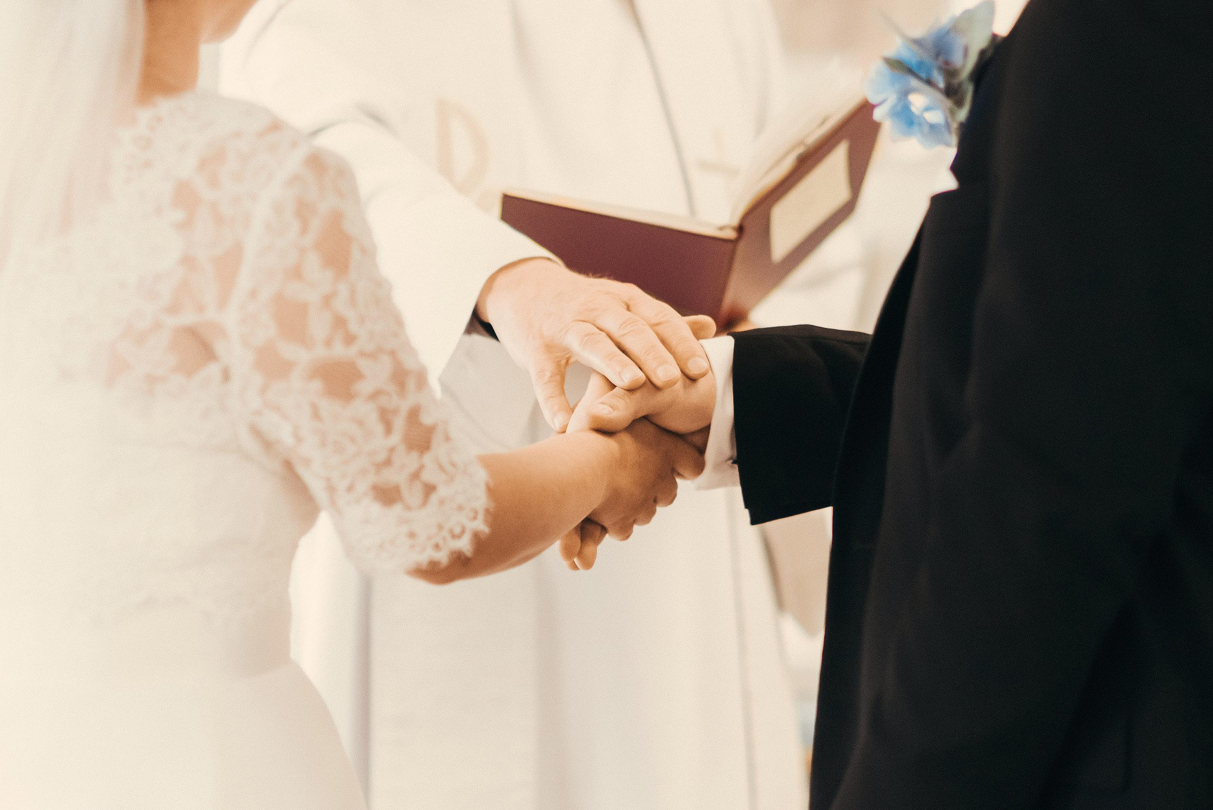 Ida and Tommy. Svalbard. Family and wedding photographer in Norway Bublik Polina