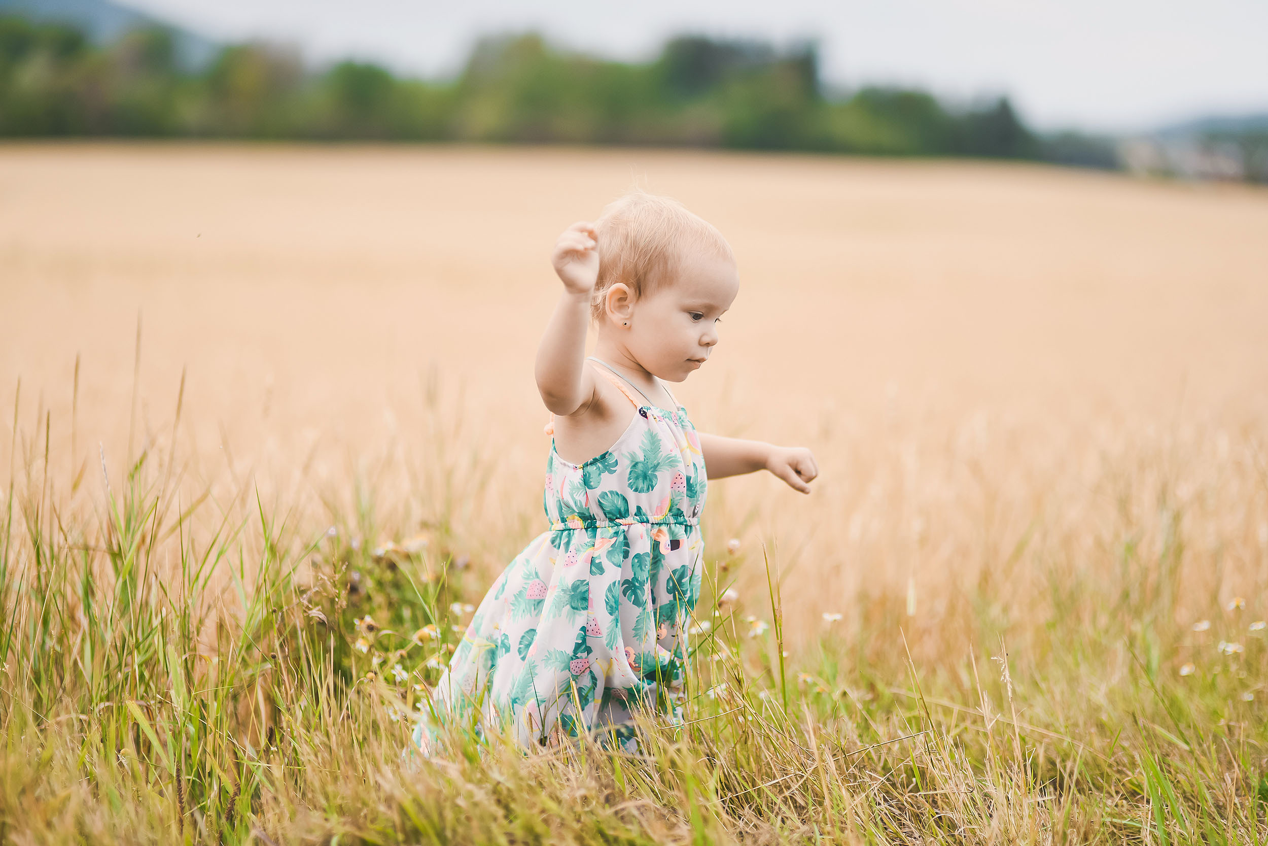 Mariya, Denis and two princesses. Family and wedding photographer in Norway Bublik Polina