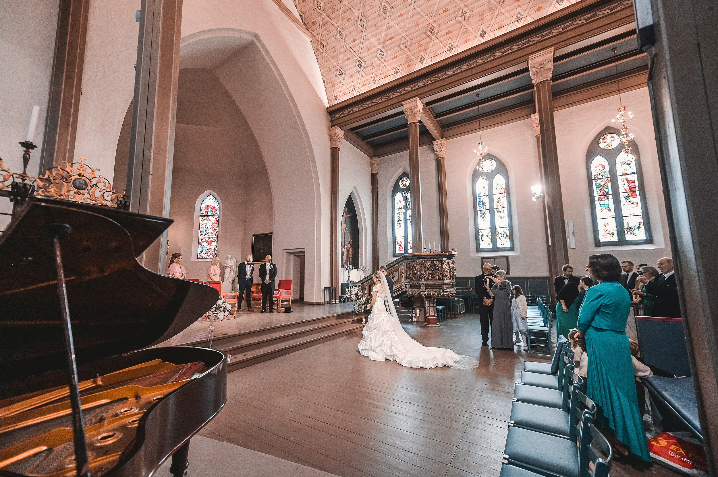 6 mai Caroline and Eirik. Family and wedding photographer in Norway Bublik Polina