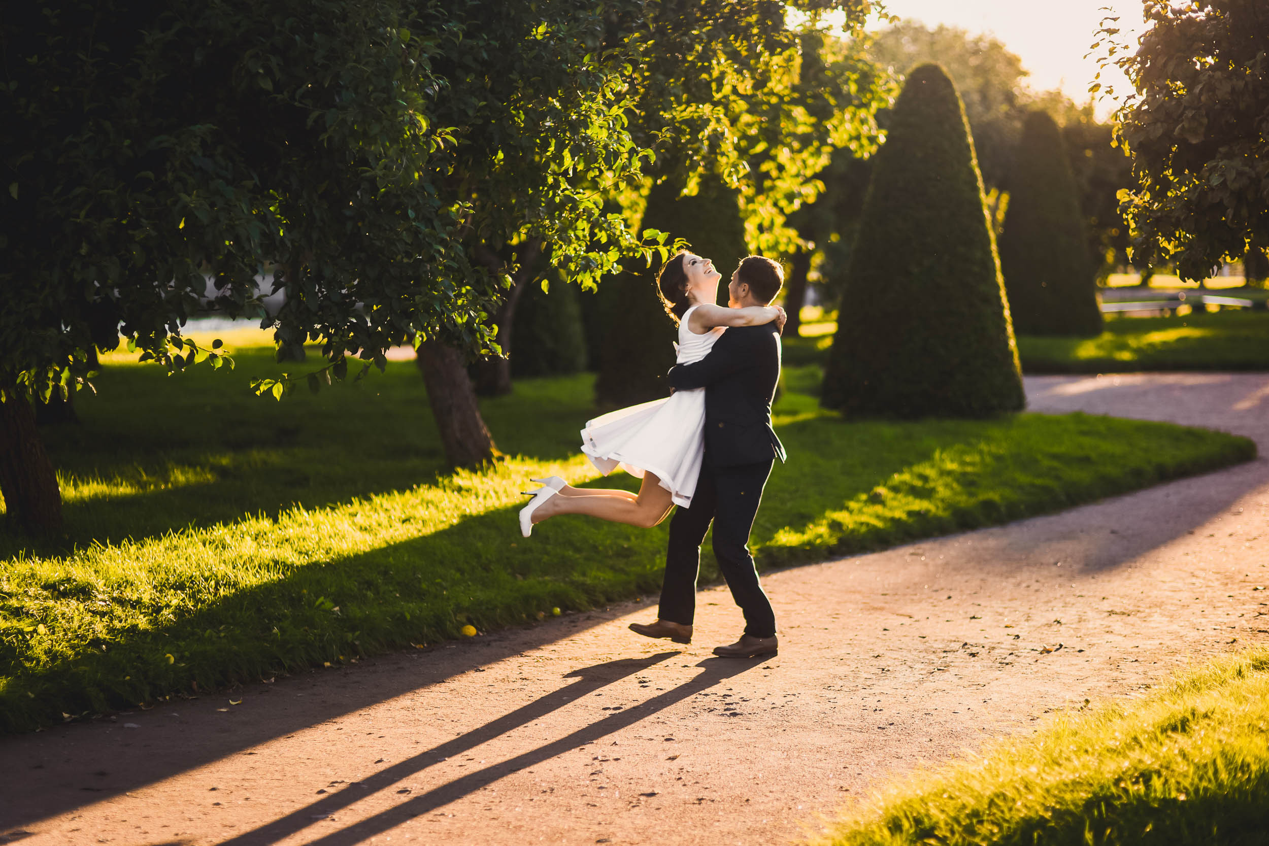 Viktor and Vera. Petergof. Family and wedding photographer in Norway Bublik Polina