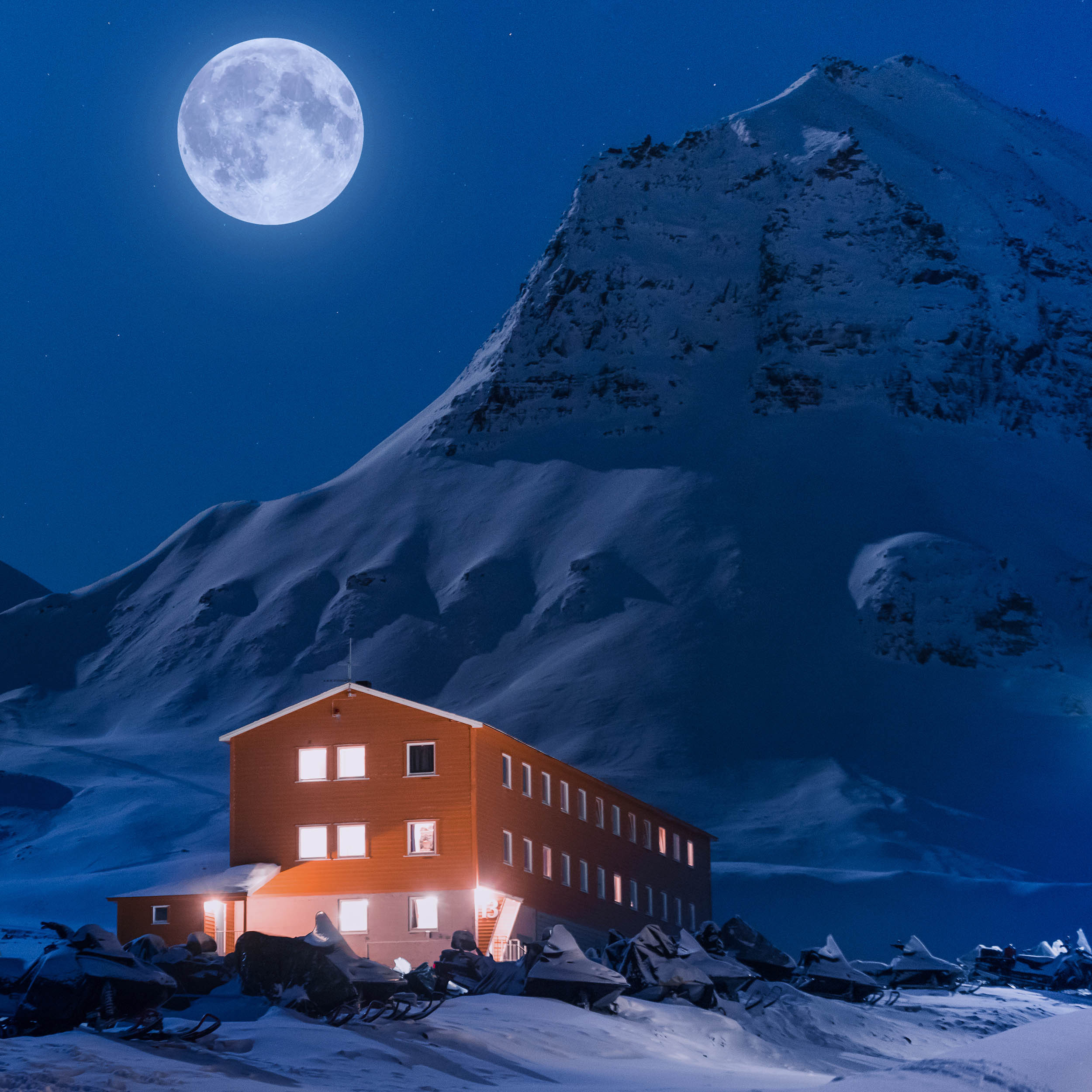 Svalbard. Winter. Night. Family and wedding photographer in Norway Bublik Polina