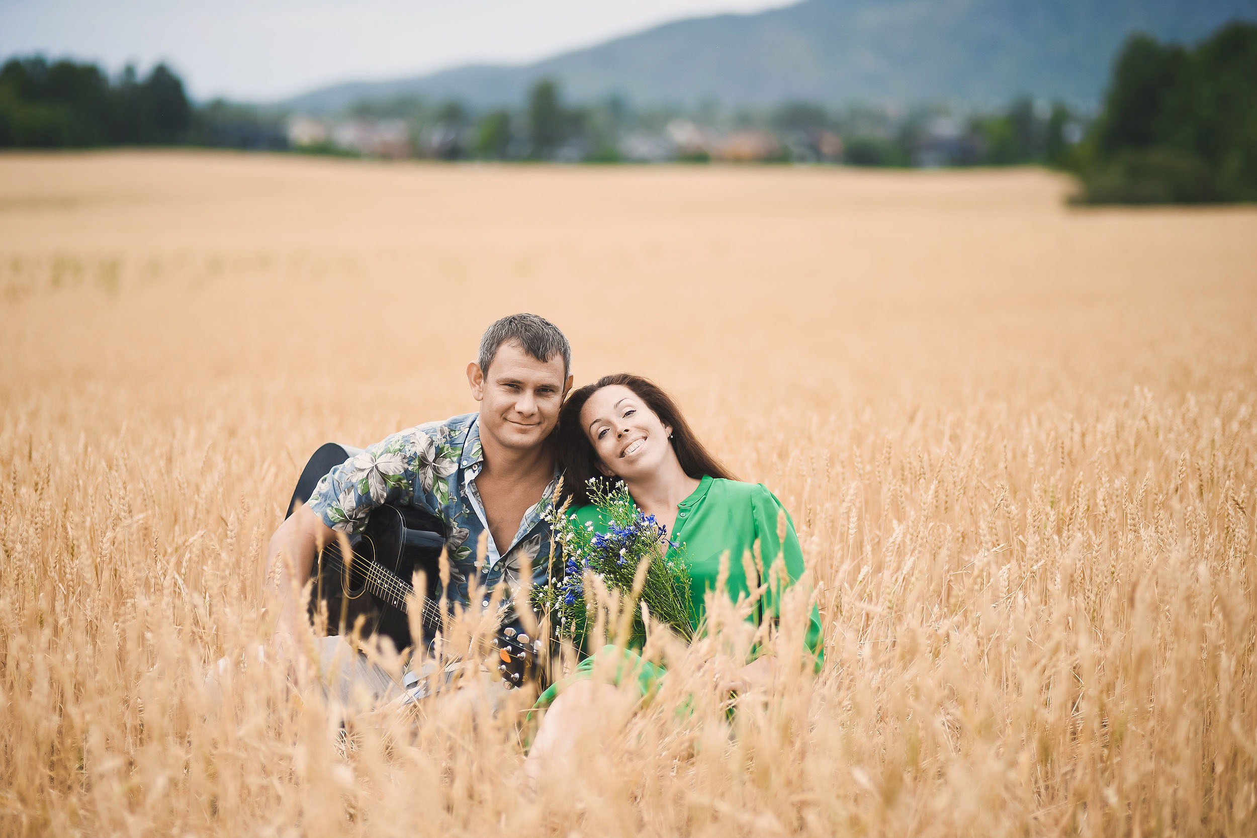 Mariya, Denis and two princesses. Family and wedding photographer in Norway Bublik Polina