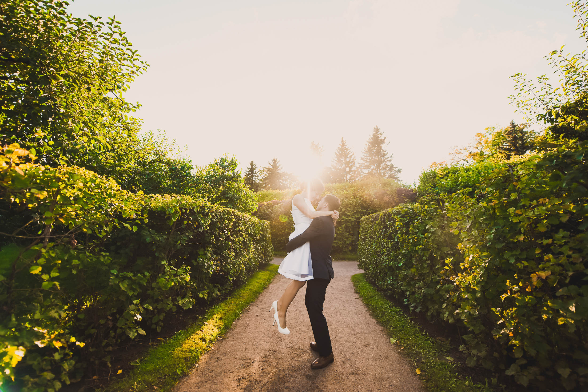 Viktor and Vera. Petergof. Family and wedding photographer in Norway Bublik Polina