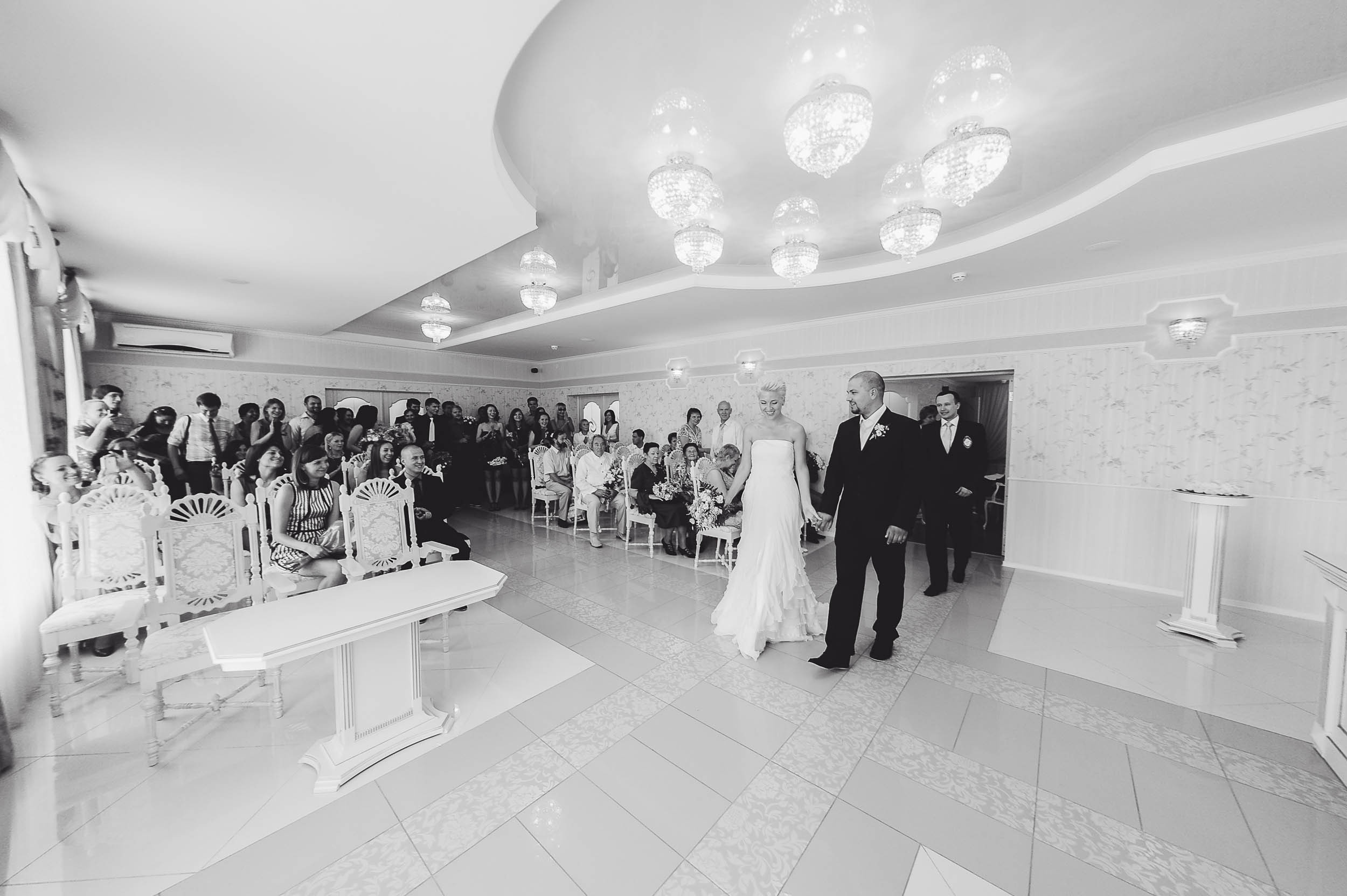 Anna and Vladimir. St.-Petersburg. Family and wedding photographer in Norway Bublik Polina