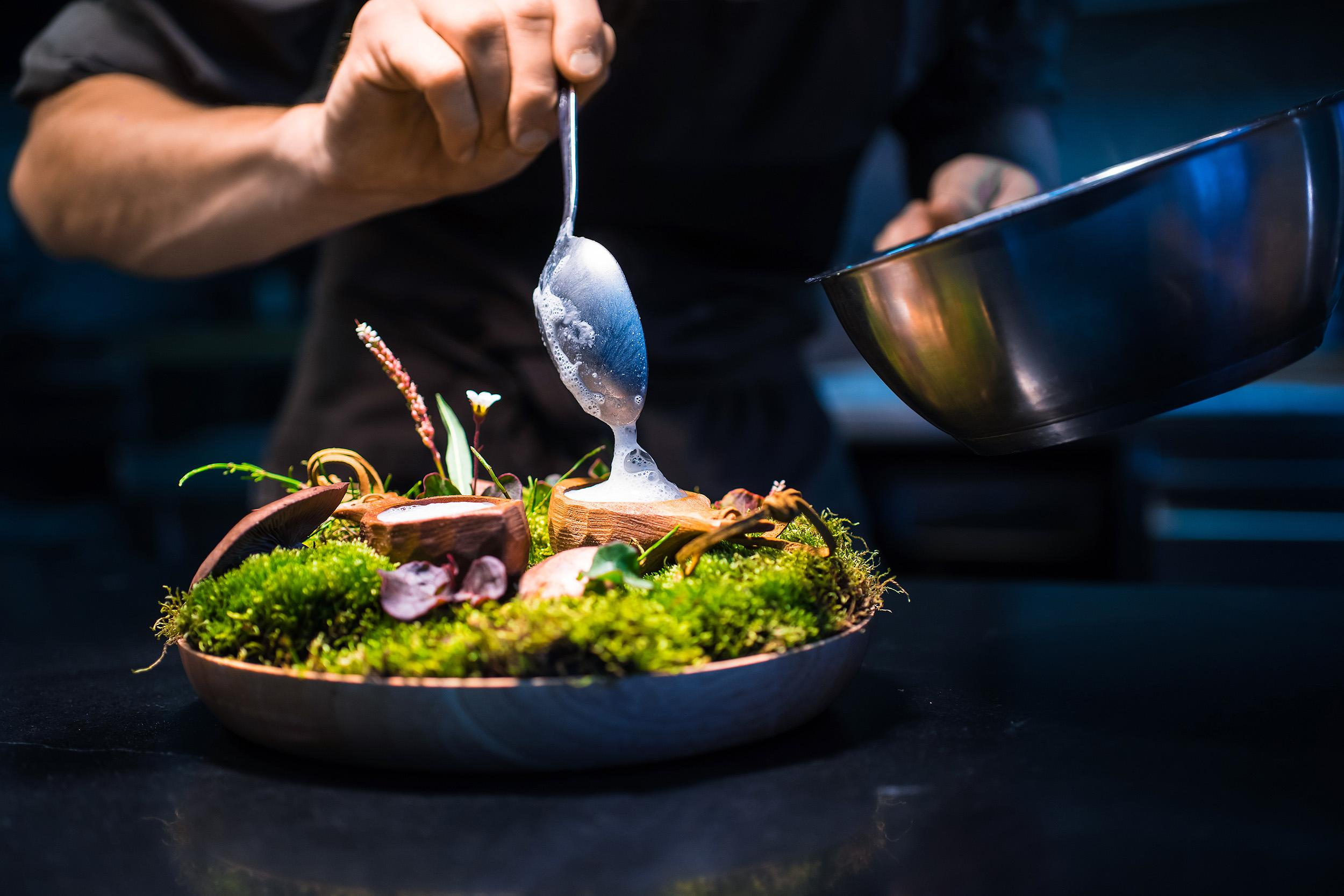 Dishes. Family and wedding photographer in Norway Bublik Polina