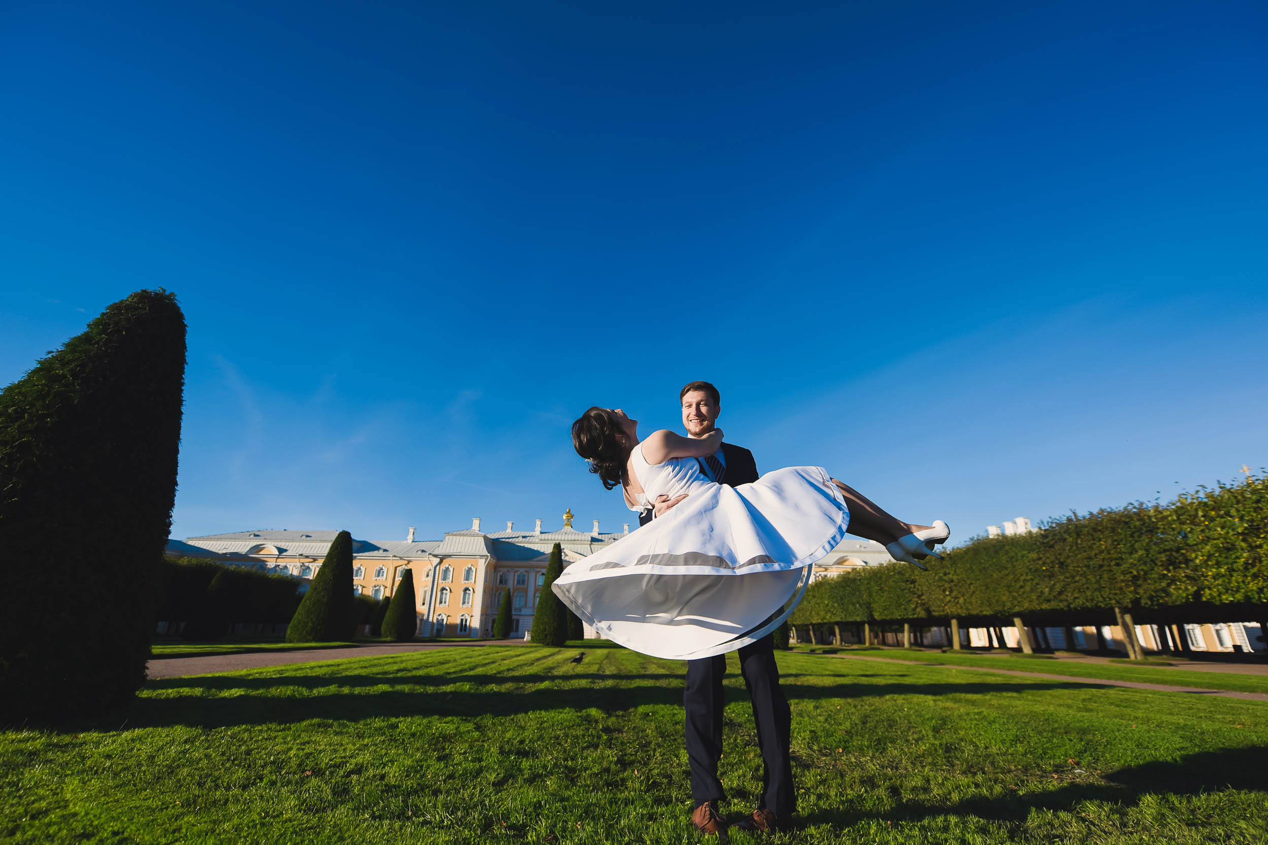 Viktor and Vera. Petergof. Family and wedding photographer in Norway Bublik Polina