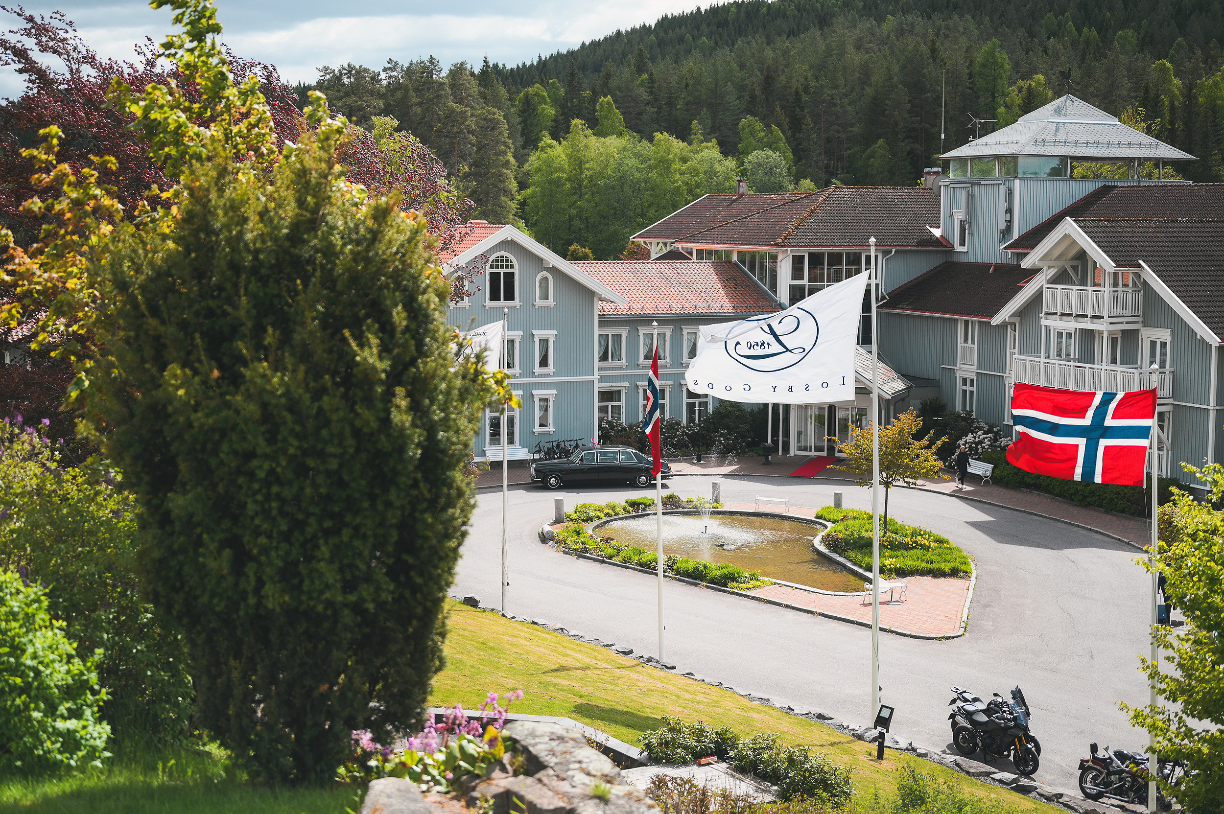 Mai i Losby Gård. Family and wedding photographer in Norway Bublik Polina