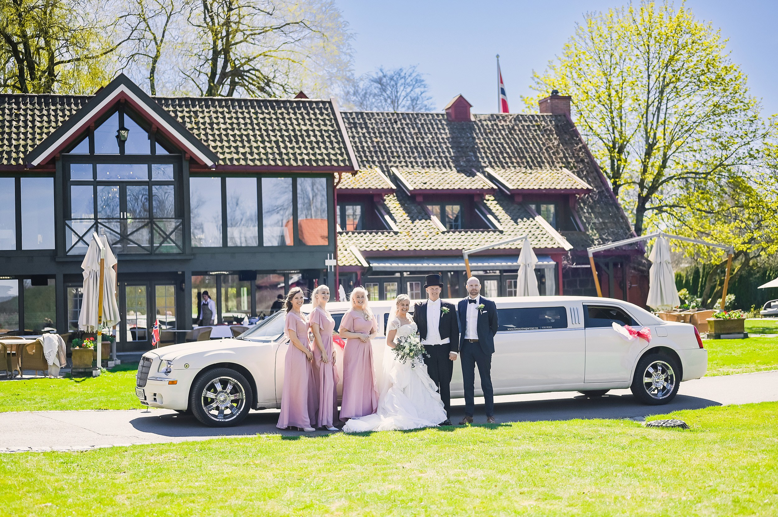 6 mai Caroline and Eirik. Family and wedding photographer in Norway Bublik Polina