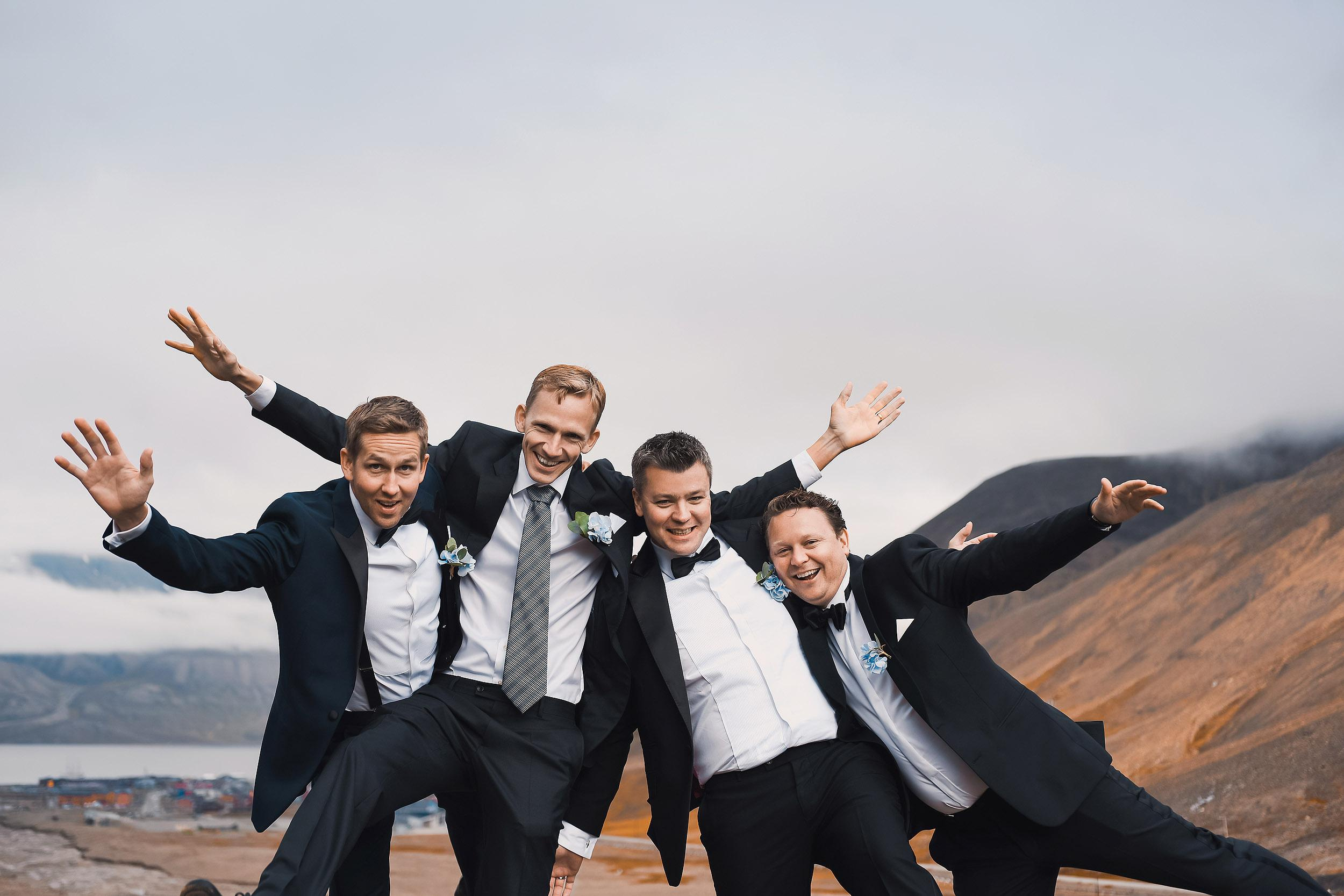 Ida and Tommy. Svalbard. Family and wedding photographer in Norway Bublik Polina